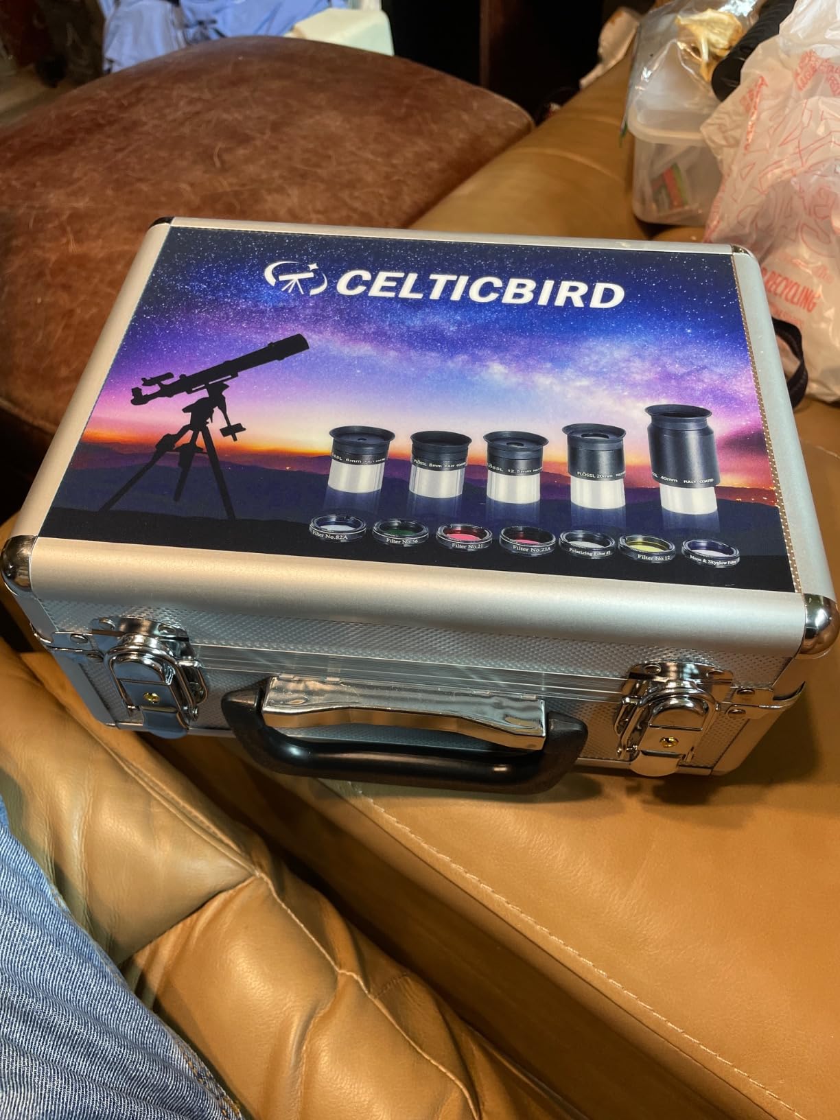 Astronomical Telescope Accessory Kit - with 3pcs Plossl Eyepieces Set, 4pcs Filter Set, a 2X Barlow Lens customer photo 1