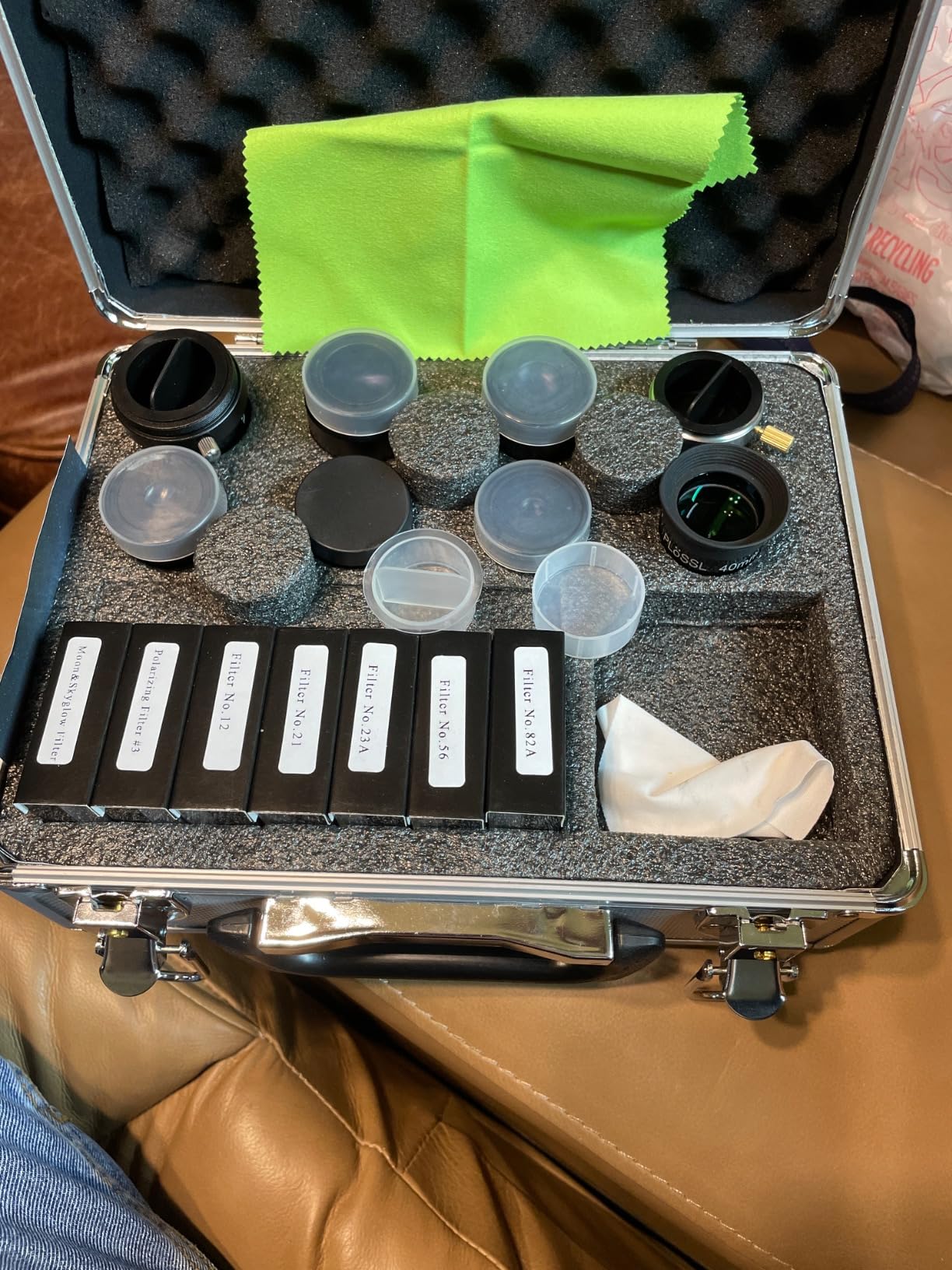 Astronomical Telescope Accessory Kit - with 3pcs Plossl Eyepieces Set, 4pcs Filter Set, a 2X Barlow Lens customer photo 2