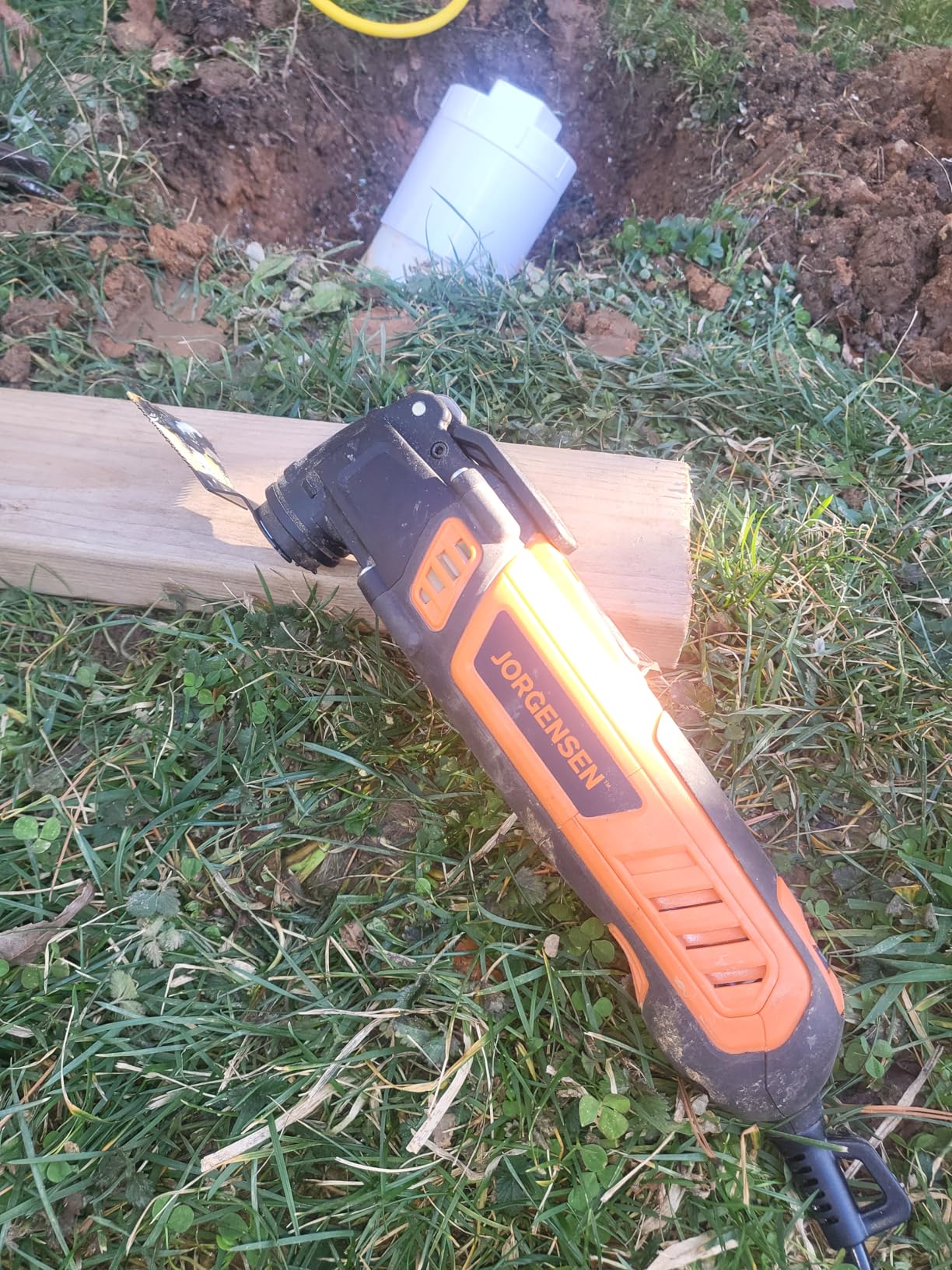 JORGENSEN Oscillating Tool 5°Oscillation Angle, 4 Amp Oscillating Multi Tools Saw, 7 Variable Speed with 16-piece Electric Multitool Blades & Carrying Bag - 70800 customer photo 1