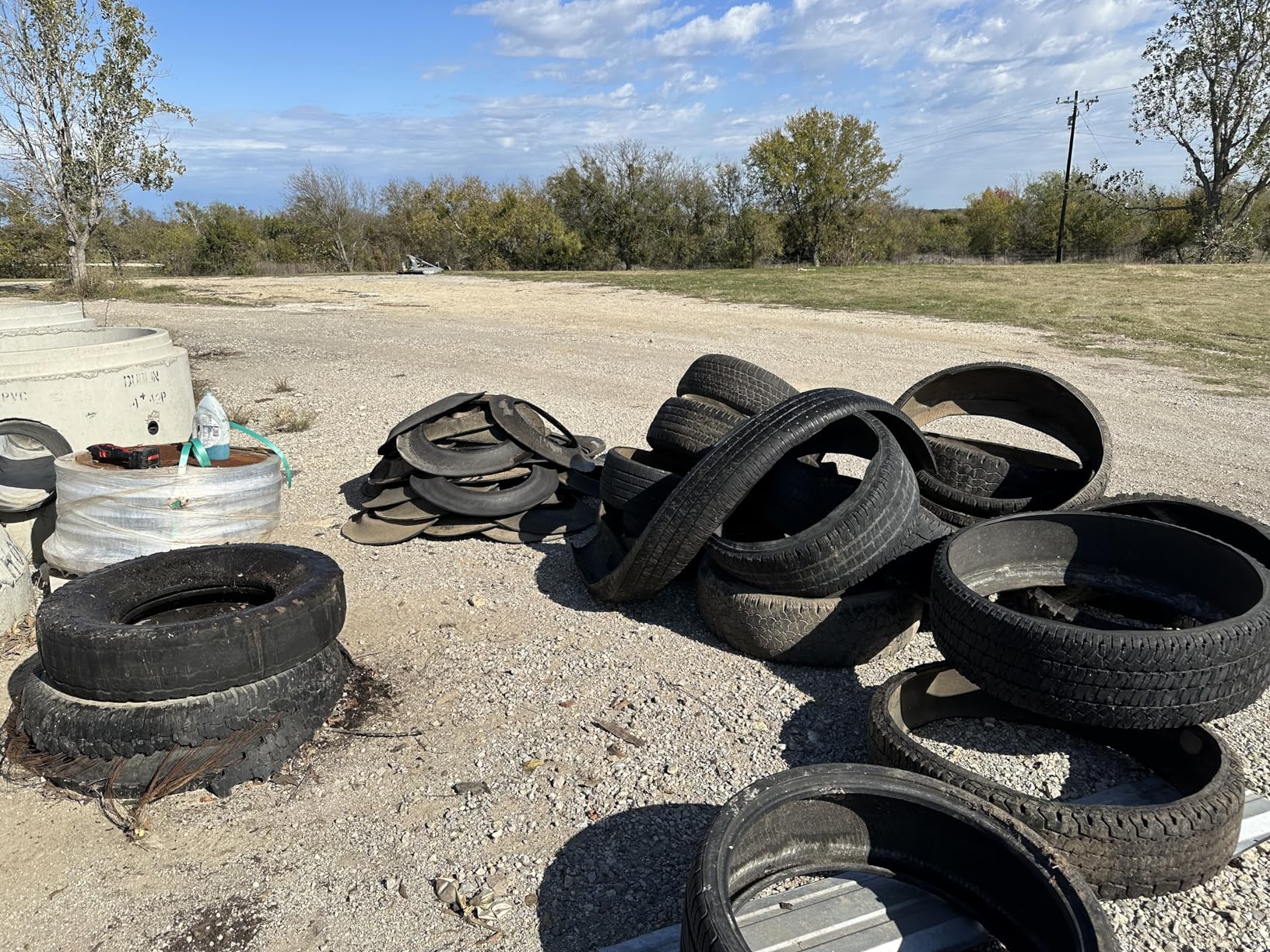 3PCS Oscillating Multitool Saw Blades, Oscillating Multi Tool Hook Knife Blade for Cutting Roofing Shingles, PVC Carpet, and Cardboard, Fit Dewalt Milwukee Rockwell Bosch Dremel Ryobi Ridgid customer photo 2