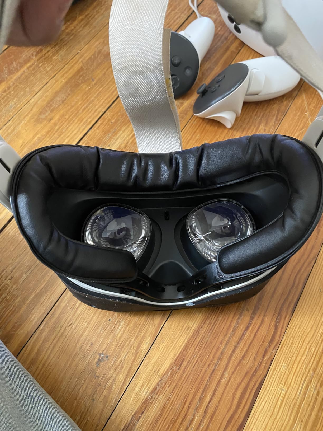 VR Facial Interface and Foam Replacement Set for Oculus Meta Quest 2 | Removable Facial Interface Frame & Foam Face Covers Replacement & Anti-Leakage Nose Pad & Lens Cover customer photo 2