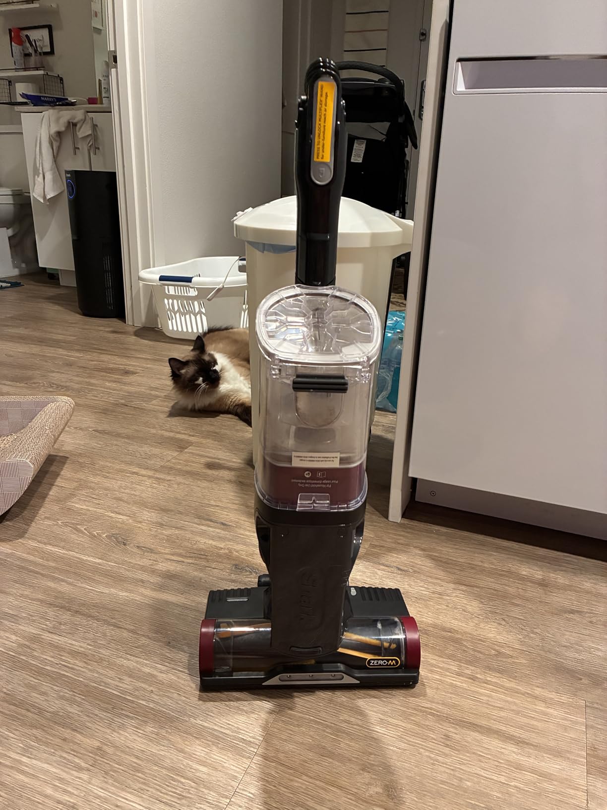 Shark Cordless Pro Vacuum with Clean Sense IQ and Odor Neutralizer | IZ562H customer photo 2