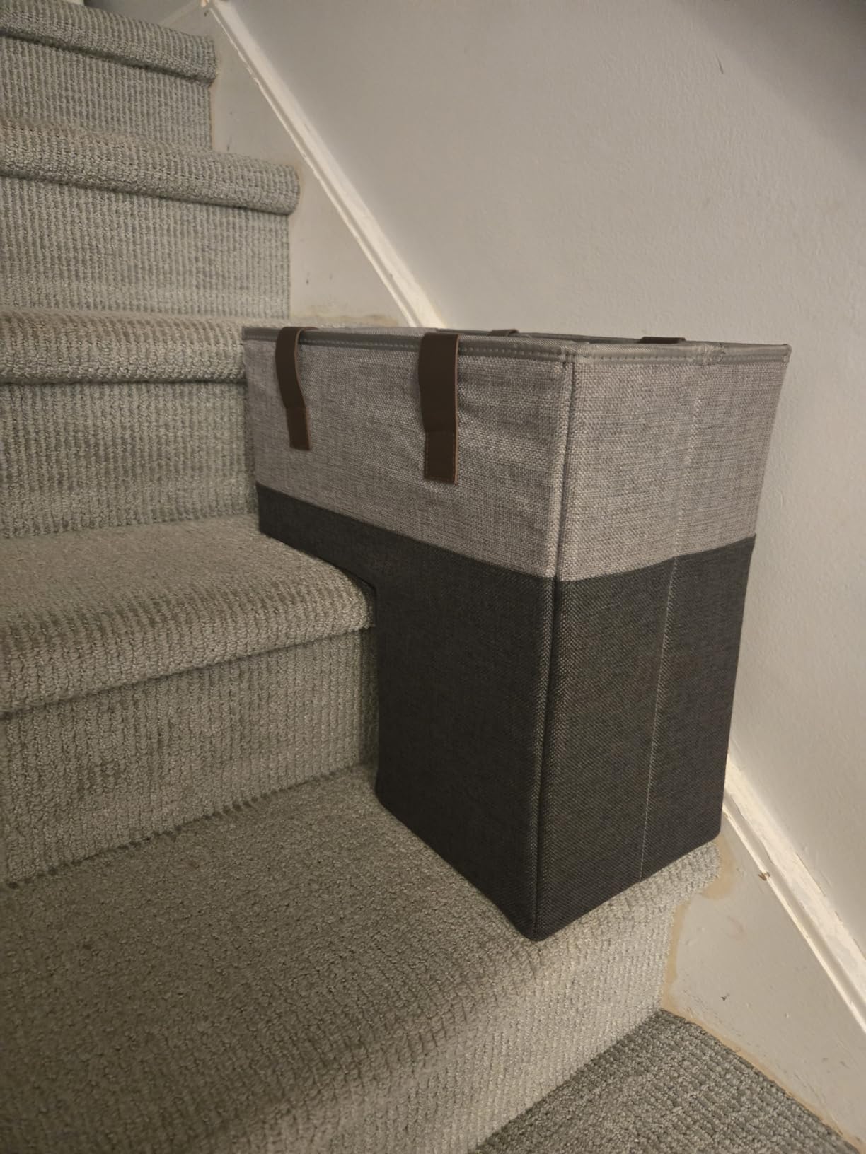 Navaris Stair Basket - L-Shaped Staircase Organizer with Handles - Foldable Collapsible Step Storage for Carpeted and Wooden Stairs customer photo 1