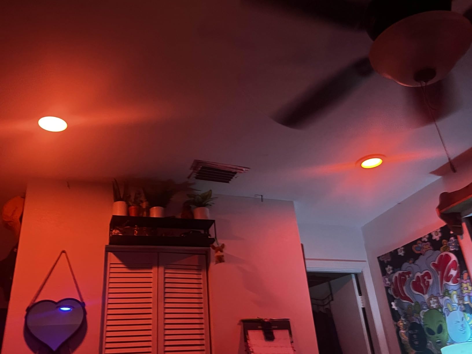 Philips Hue Smart Recessed 5/6 Inch LED Downlight 4 Pack, White and Color Ambiance Color-Changing Light, 1100LM, Control with Hue App, Compatible with Alexa, Google Assistant and Apple HomeKit customer photo 2