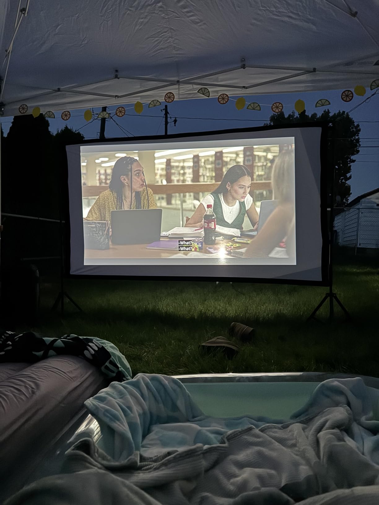 TOWOND Projector Screen with Stand, 100 inch Outdoor Projector Screen Portable Indoor Projection Screen 16:9 4K Rear Front Movie Screen with Carry Bag for Home Backyard Theater customer photo 2