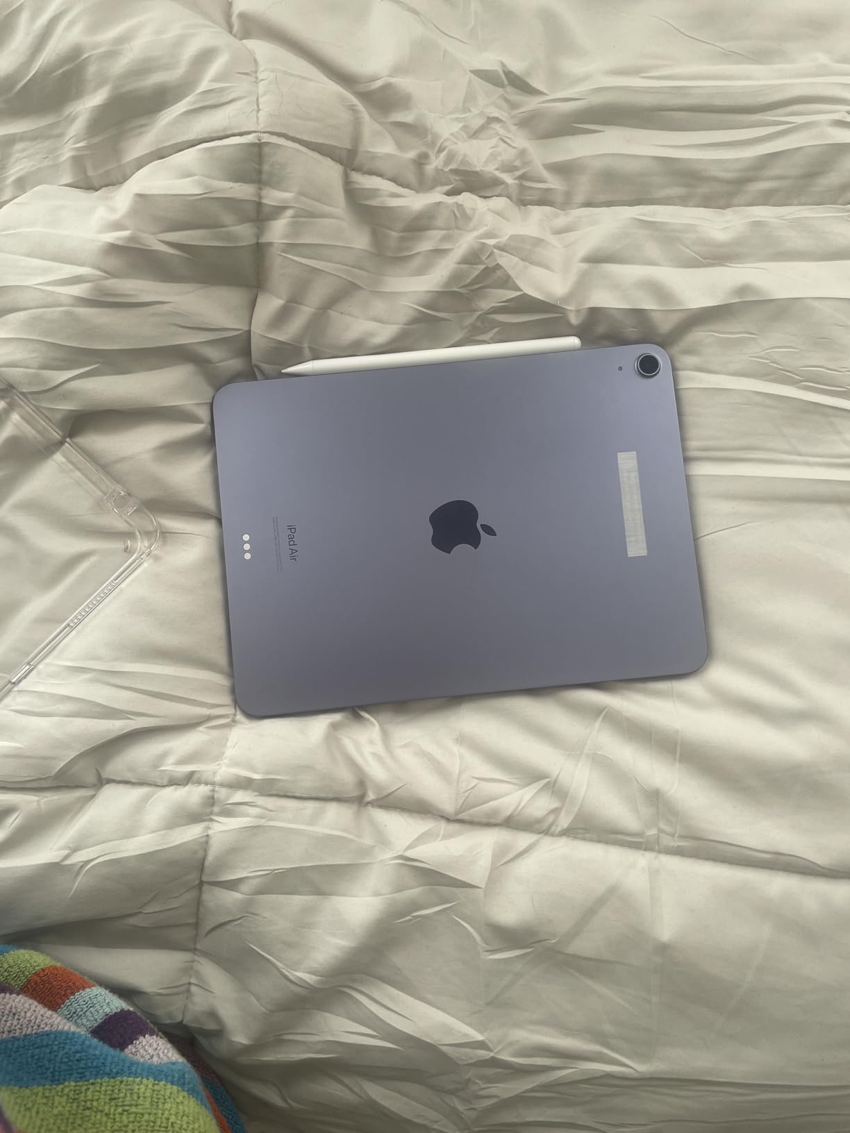 Apple 2022 iPad Air (10.9-inch) Wi-Fi, 256GB - Purple (Renewed) customer photo 2