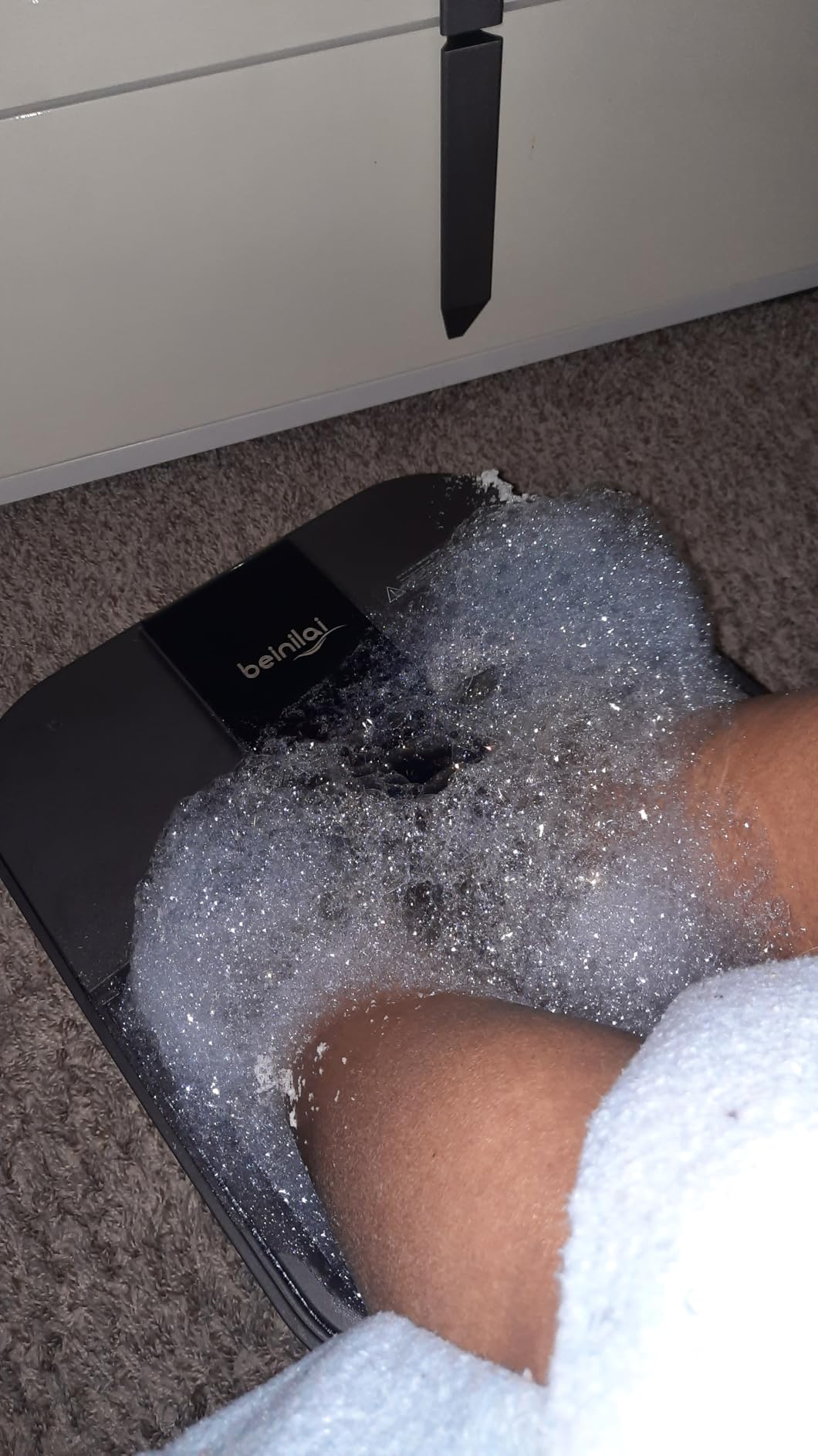 Beinilai Collapsible Foot Spa,Foot Bath with Heat and Massage and Bubble Jets,Foot Soak Tub with Six Non Motorized Rollers,Acupressure Massage Points,Red Light and Removable Pumice Stone customer photo 1