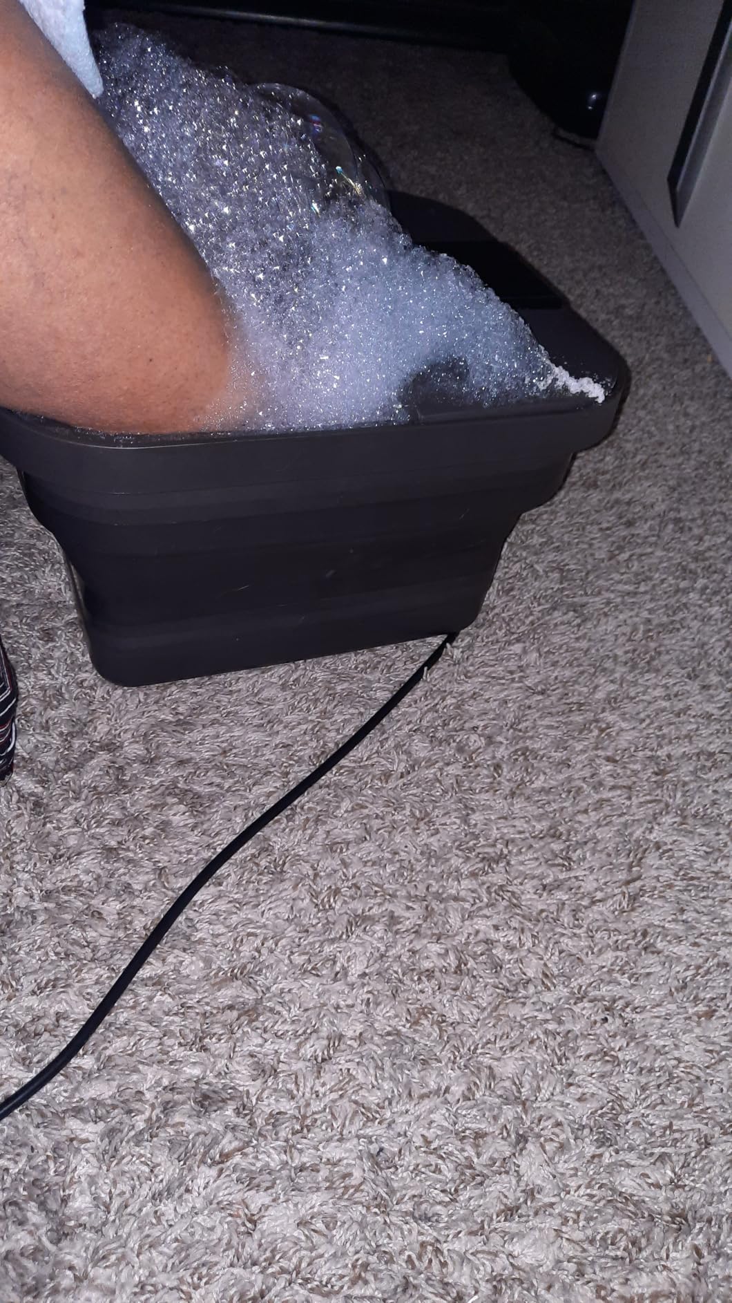 Beinilai Collapsible Foot Spa,Foot Bath with Heat and Massage and Bubble Jets,Foot Soak Tub with Six Non Motorized Rollers,Acupressure Massage Points,Red Light and Removable Pumice Stone customer photo 2