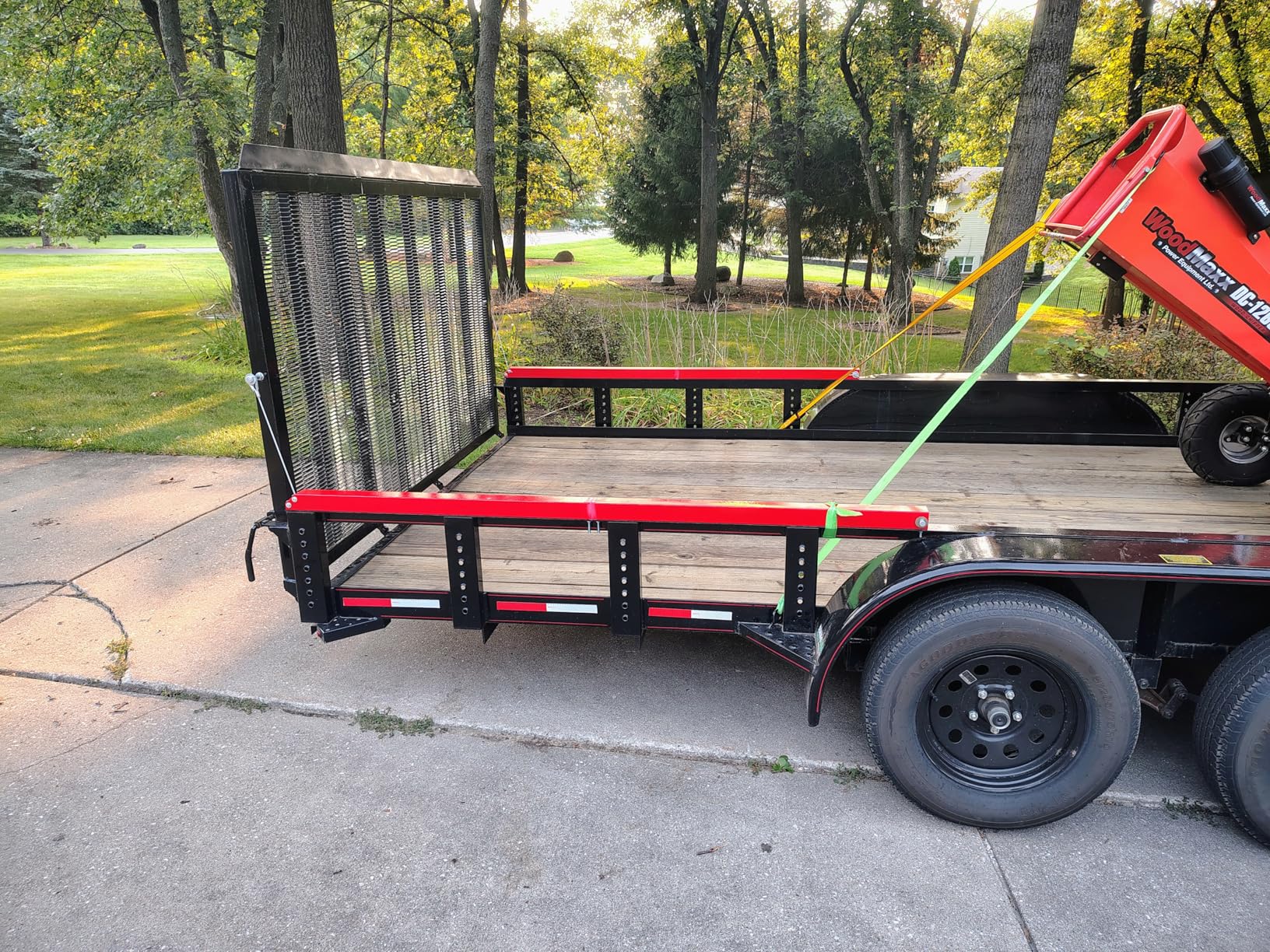 Trailer Gate Lift Assist, 2-Sided Trailer Tailgate Lift Assist Kit, Compatible with Utility Trailers Ramp and Tailgate, with 12 to 24 Inch Height Side Rail, 4 to 6 Feet Height Tail Gate or Ramp customer photo 2