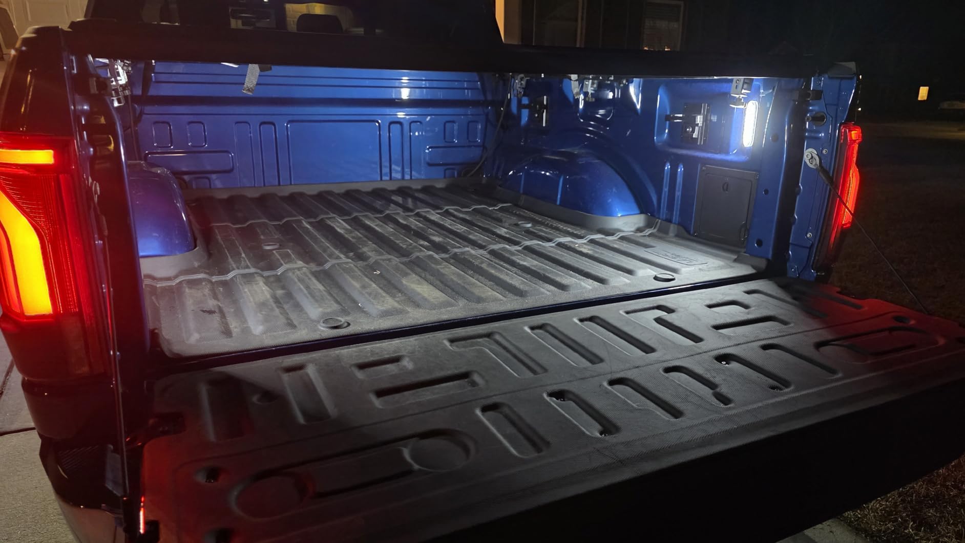 Starkey Products LED Bed Light Kit - Compatible with Ford F-150 trucks 2021-2026 - OEM Style Plug-and-Play - 2 White LED 6000k Light Cargo Box Lighting Kit customer photo 2