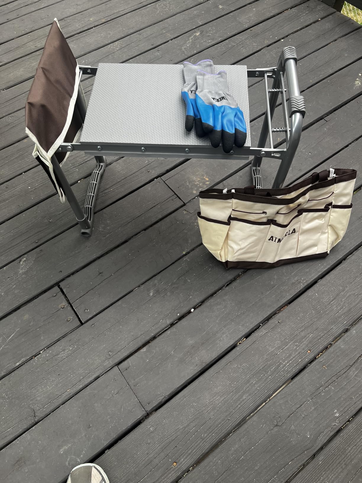 Aimerla Foldable Garden Kneeler Seat Heavy Duty [Upgraded Widened Thick Kneeling Pad] Garden Stool with Large Garden Tool Bags with Pockets - Portable Garden Bench Gardening Gifts for Parents customer photo 1