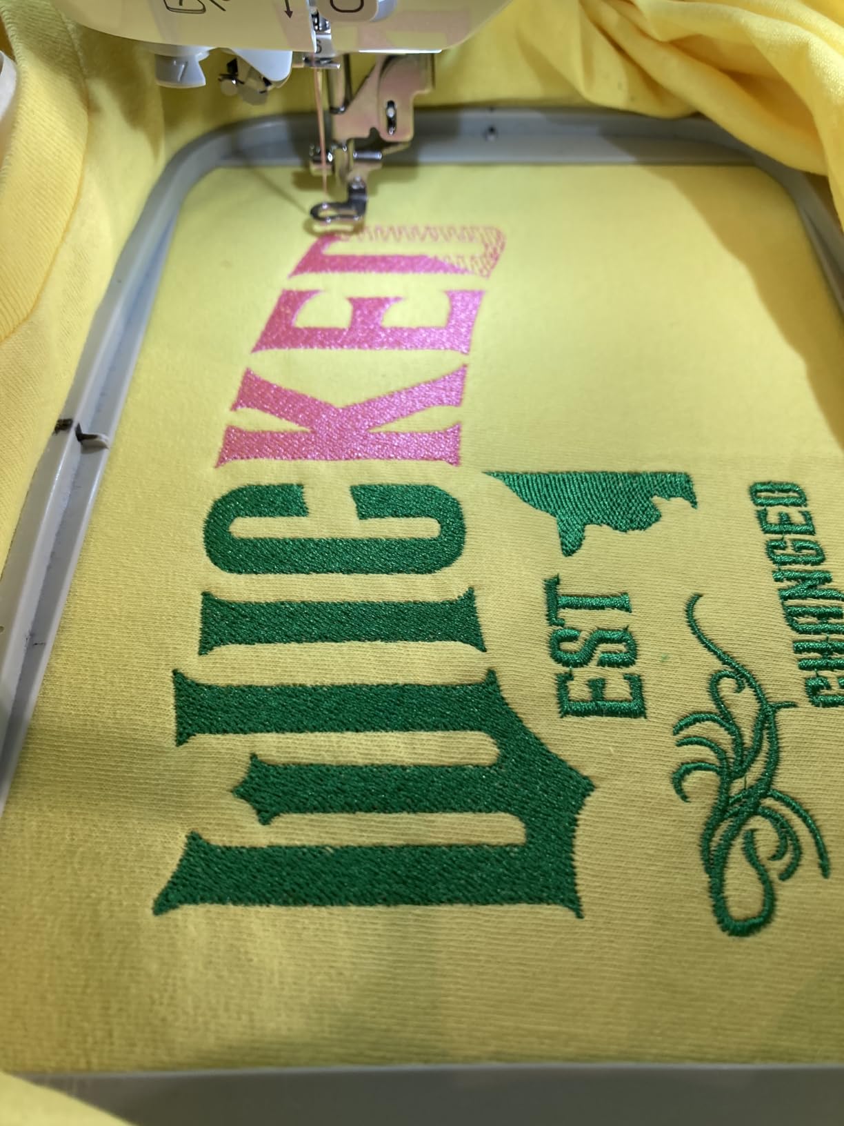 Brother SE2000 Computerized Sewing and Embroidery Machine customer photo 2