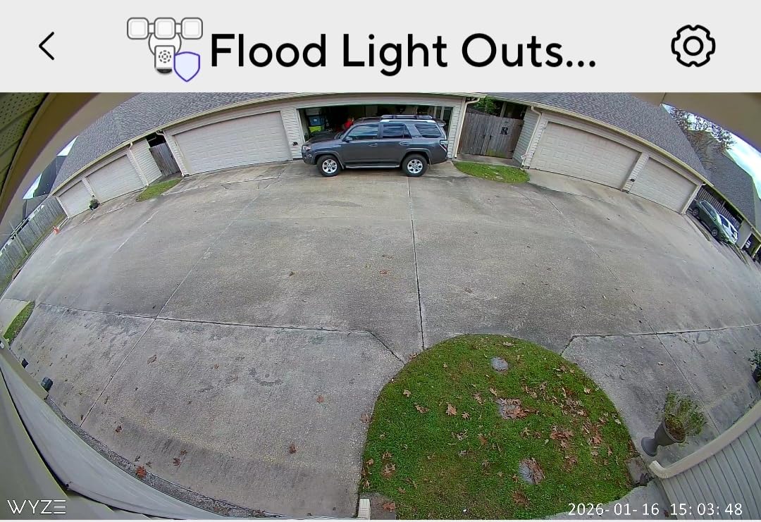 WYZE Floodlight Camera Pro, PCMag Editors' Choice 3000-Lumen LEDs, 2.5K HD Outdoor Security Camera, 180° Wide View, Motion Detection, Color Night Vision, Works with Alexa & Google, Free Expert Setup customer photo 1