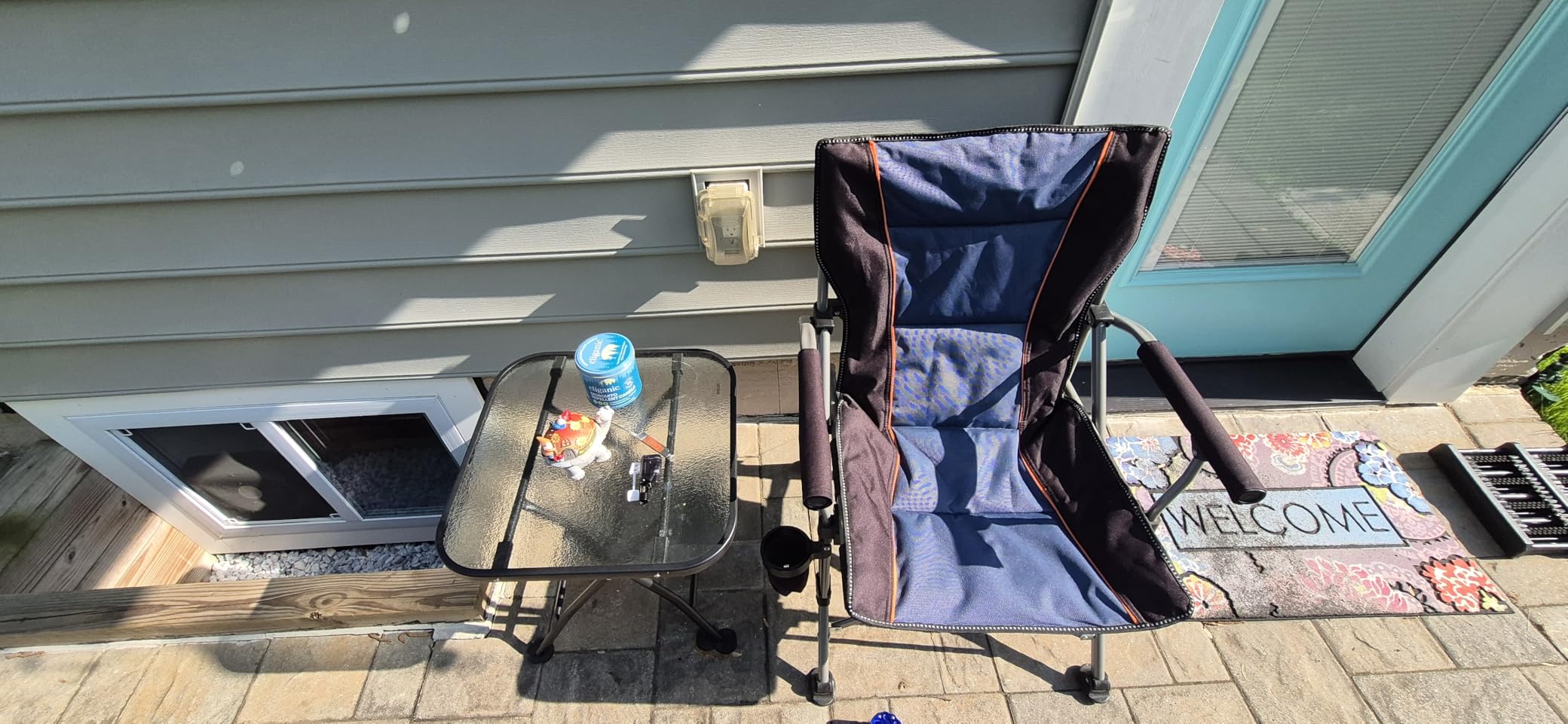 Giantex Folding Side Table, Round Small Patio Table, Tempered Glass Tabletop, Steel Frame, Weather-Resistant Outdoor Indoor Use for Bistro Porch Garden Balcony customer photo 2