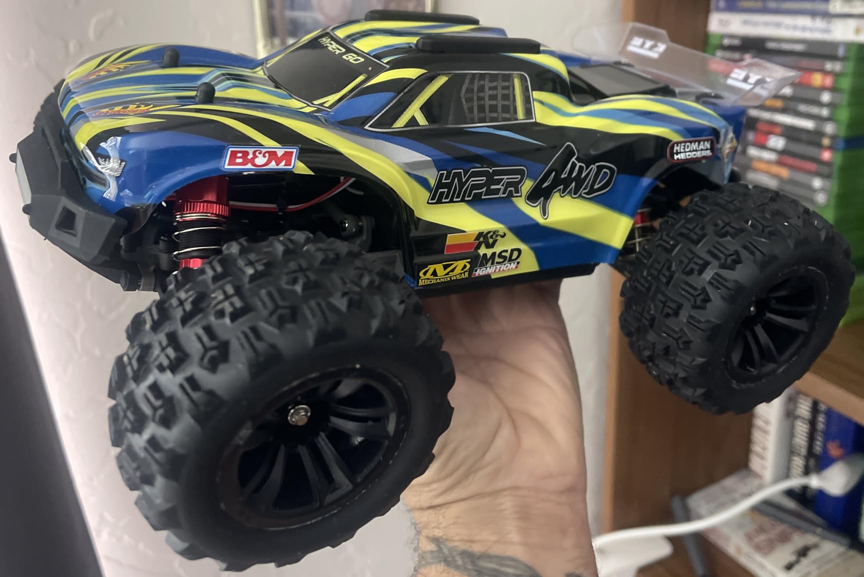HYPER GO H16BM 1/16 RTR Brushless High Speed Electric 4X4 Off-Road Fast RC Car, Max 42mph, RC Truck, Remote Control, 2 Lipo Batteries for Adult, Compatible with 3S Lipo customer photo 1