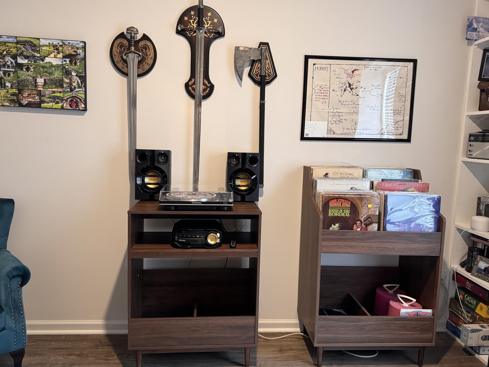 Crosley Furniture Liam Vinyl Record Storage Stand, Tiered Storage Shelves for Records, Walnut customer photo 1