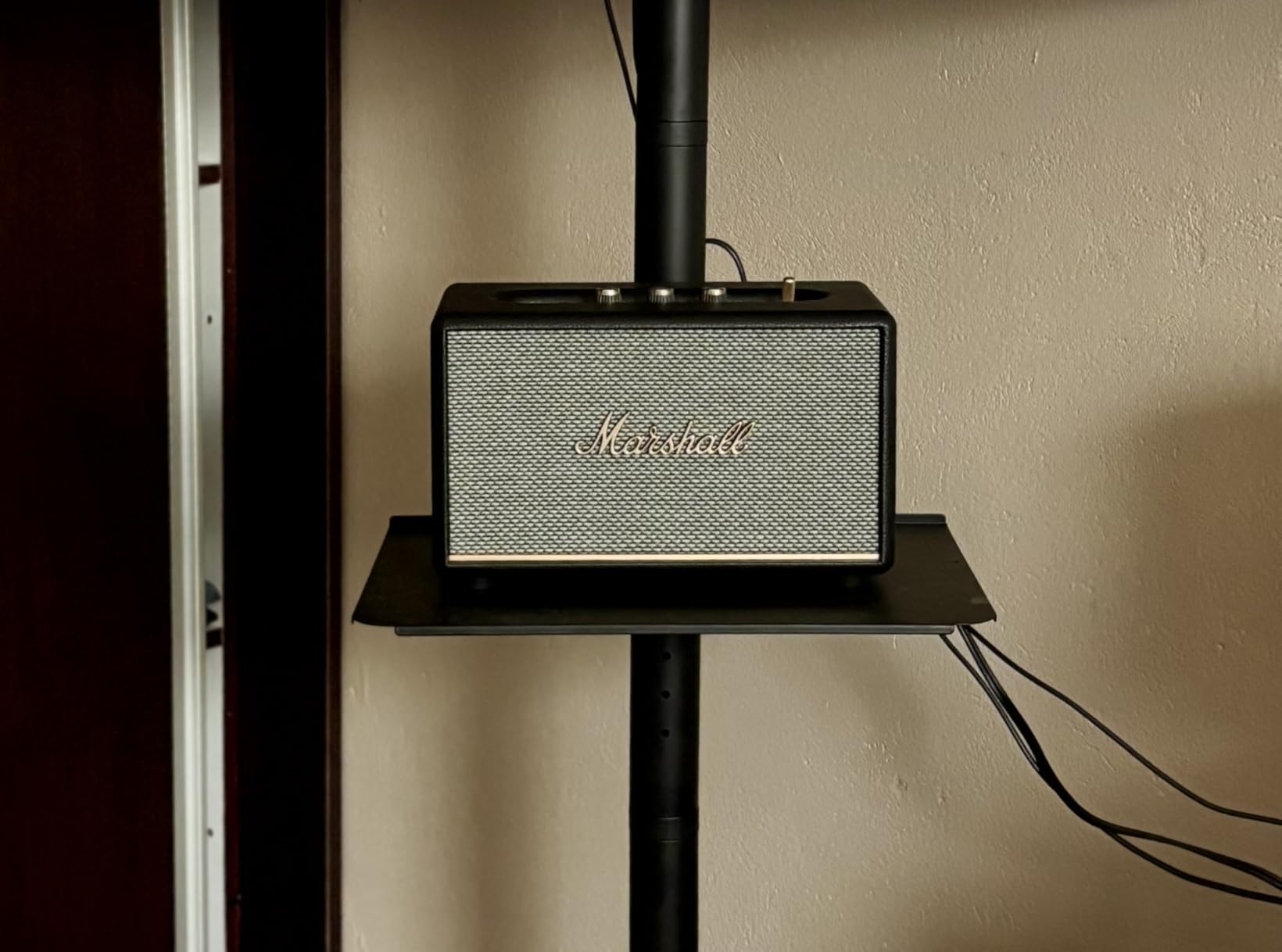 Marshall Acton III Bluetooth Home Speaker, Black customer photo 2