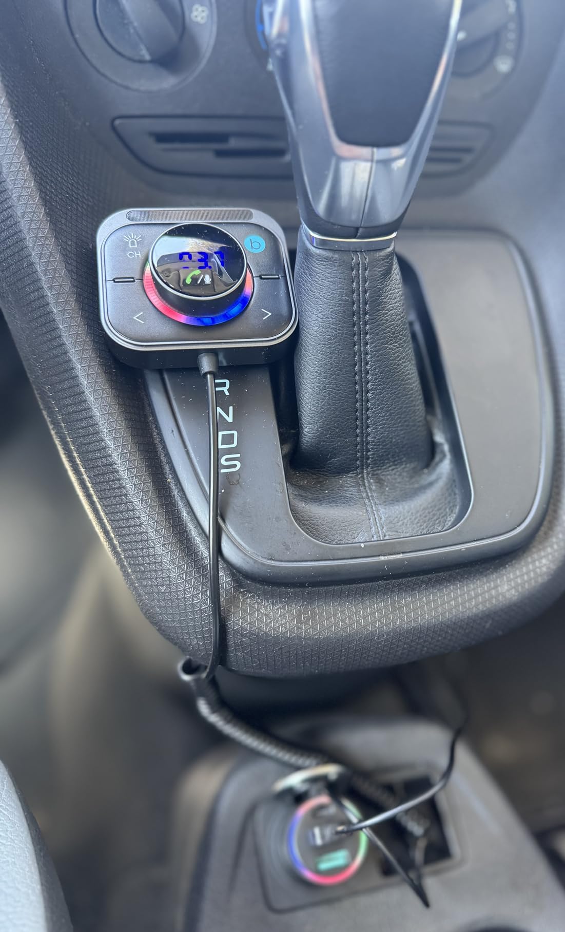 JOYROOM 96W FM Transmitter Bluetooth 6.0 Car Adapter Aux with 3 Charging Ports【PD 60W & 2 * 18W】【Air Vent Installation for Safe】 Deep HiFi Bass Player Wireless Radio Fun Car Accessories Gift Set customer photo 1