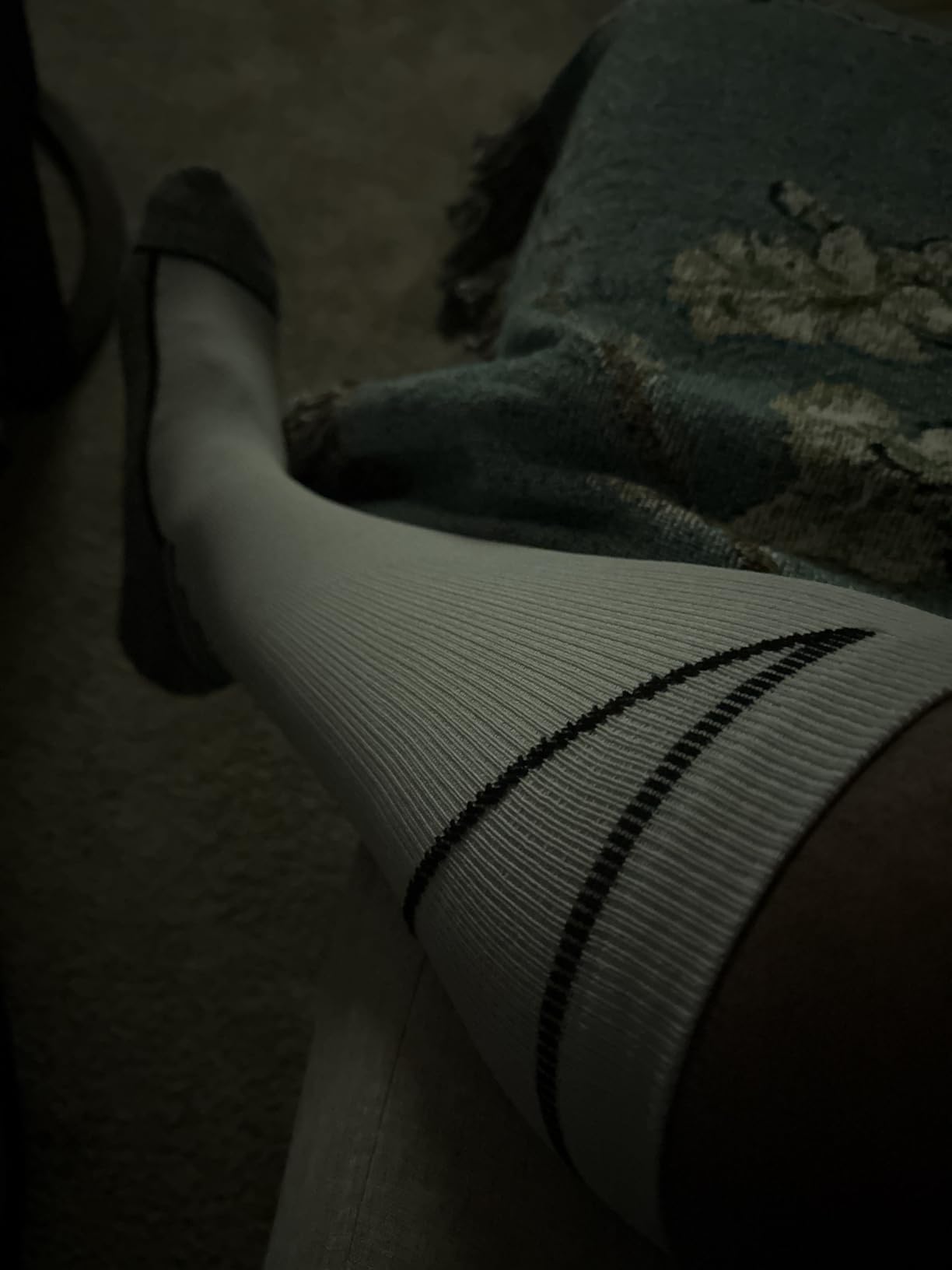 fenglaoda 8 Pairs Compression Socks for Men & Women 20-30 mmHg Knee High Nurse Pregnant Running Medical and Travel Athletic customer photo 2