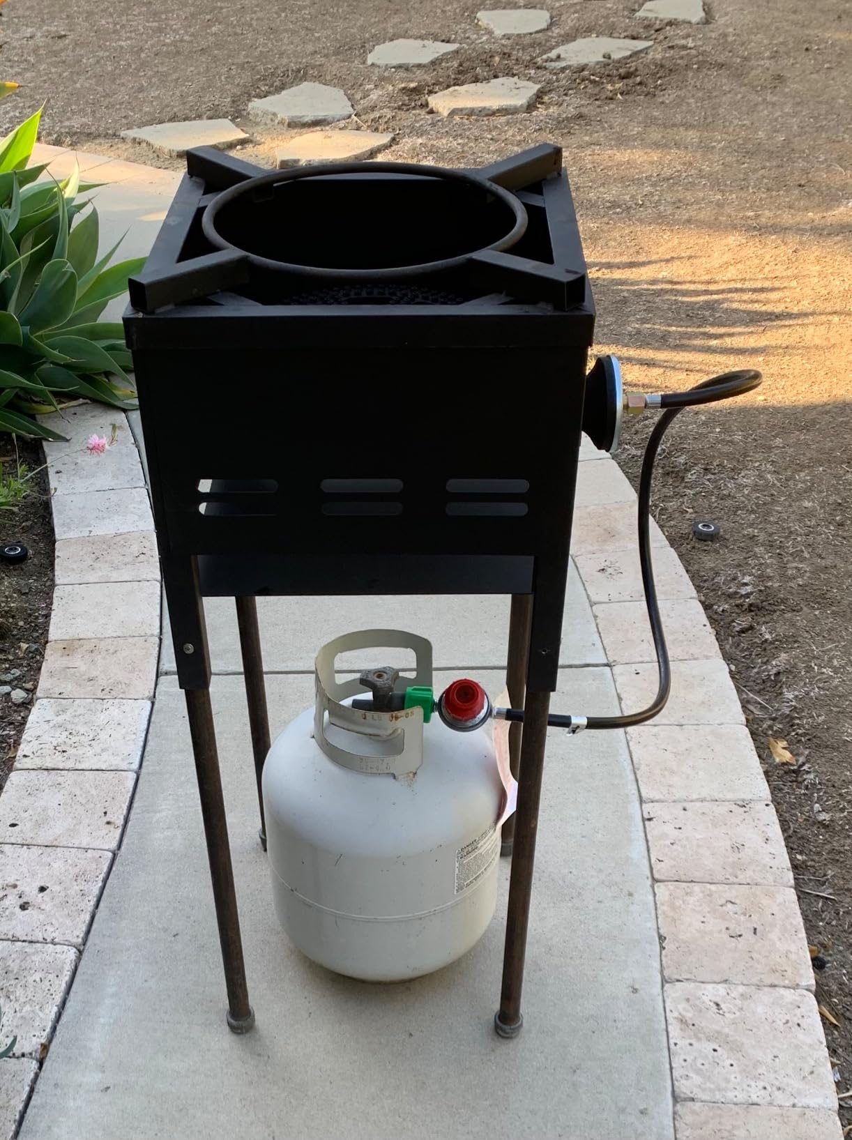 Concord Professional Single Banjo Wok Burner with Stand. Drop In Wok Edition. Up to 270,000 BTU. Great for Home Brewing, Wok Stir Fry, Turkey, Etc. (16