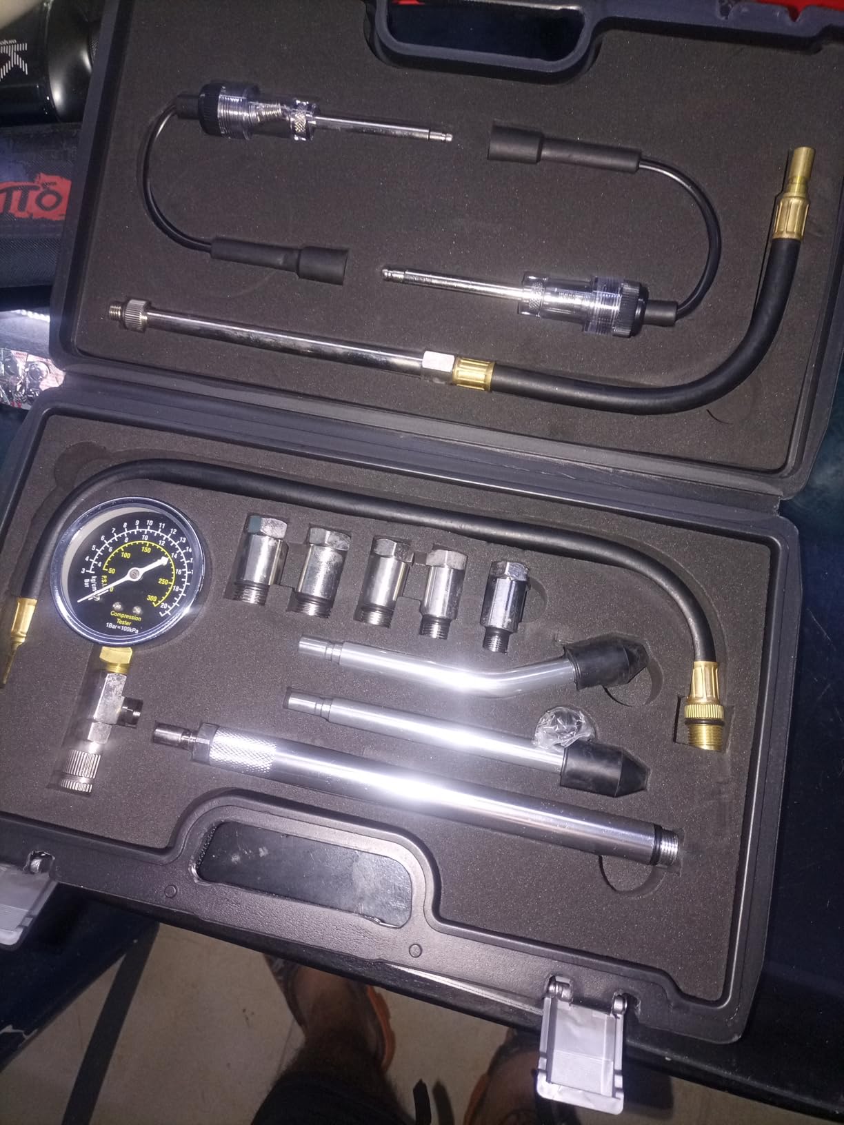 BETOOLL 13pcs Compression Tester with Spark Plug Tester - 300PSI Engine Cylinder Compression Gauge Automotive Tool customer photo 2