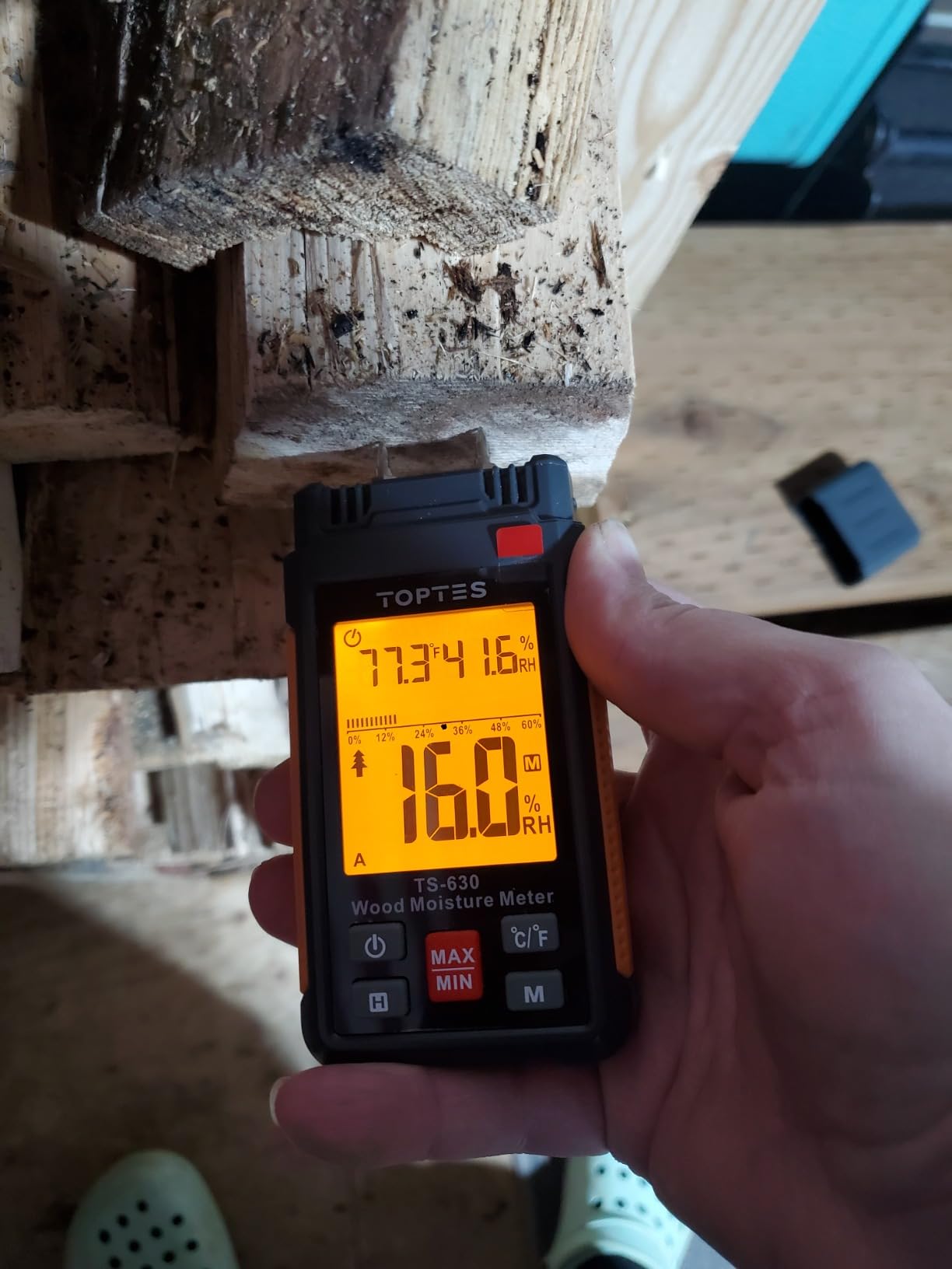 Wood Moisture Meter, TopTes Digital Moisture Meter TS-630, Handheld Humidity Tester with 2.25-inch LCD Display, Tricolor Backlight, Check The Dampness Level on Firewood/Drywall - Orange customer photo 1
