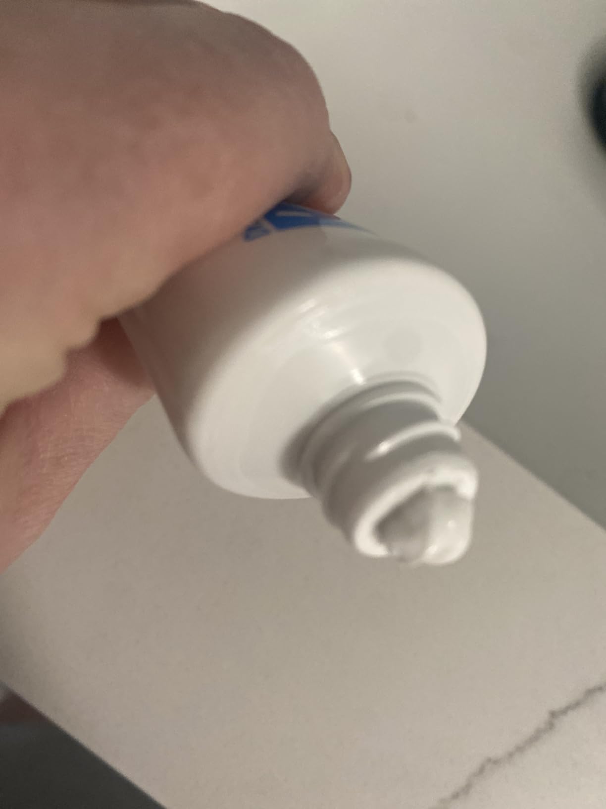 Bioniq Classic Fluoride Free Toothpaste with 20% Hydroxyapatite, Clinically Tested for Sensitive Teeth, Expert Enamel and Gum Care with Mint Flavor, Daily Use 3.44 oz 1pack customer photo 1