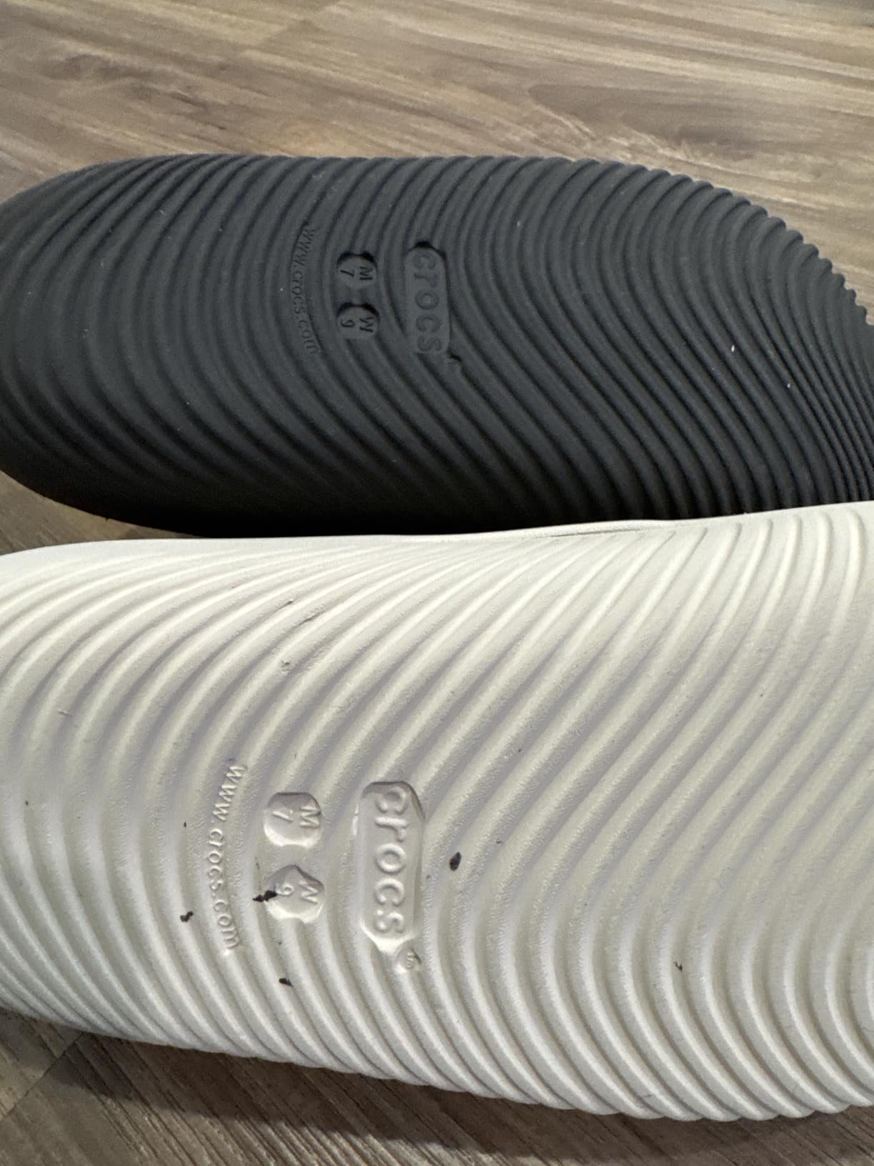 Crocs Unisex Adult Mellow Recovery Slides customer photo 1