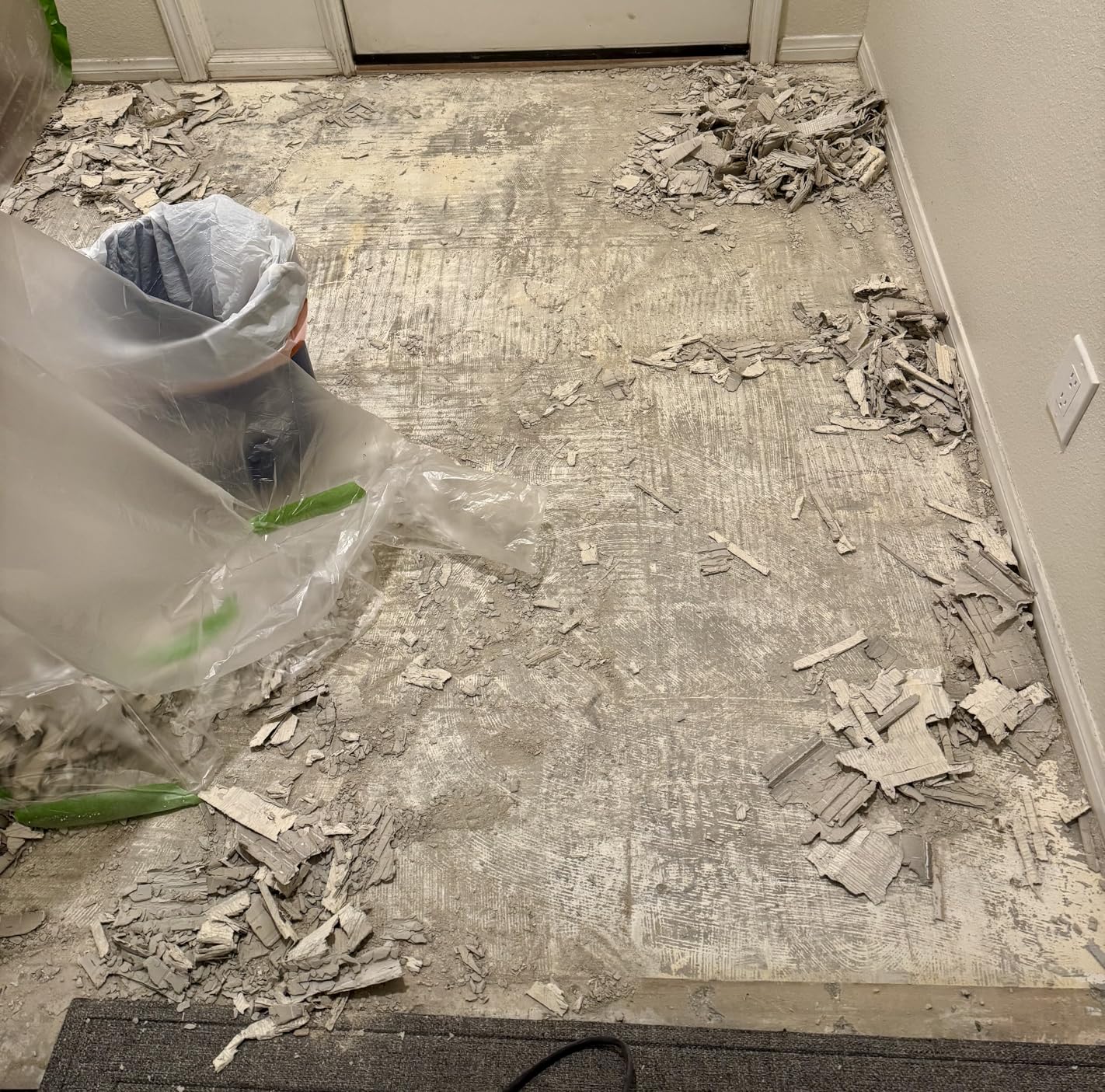 Firecore SDS Plus Floor Scraper with Spare Bolts and Locknuts, 5 Inch x 11 Inch Tile Removal Chisel Tool Long Handle Heavy Duty for Rotary Hammer Drill, Thinset Scraper Adhesives Remover FS22510 customer photo 1