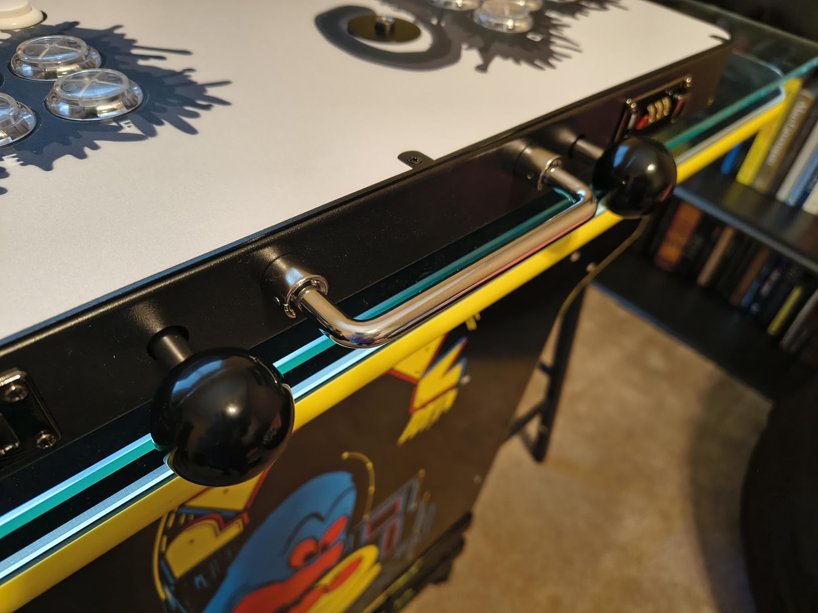 Portable 20000 in 1 Metal Box 3D Arcade Game Console, 22 inch Screen Retro Electronic Game Console, with Search/Hide/Save/Load/Pause Functions customer photo 1