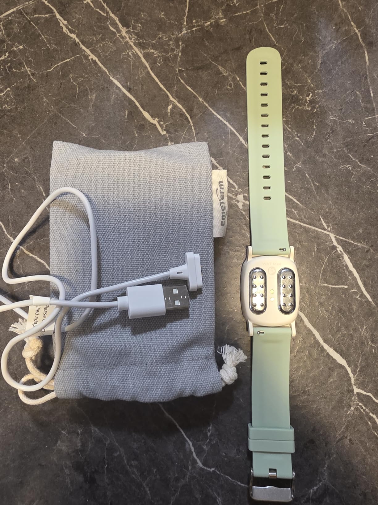 EmeTerm Explore FDA-Cleared Anti-Nausea Wristband IP67 Waterproof Morning Motion Sickness Relief Band Rechargeable Classic Strap Design Drug Free Non-drowsy Without Side Effects Navy Blue customer photo 2