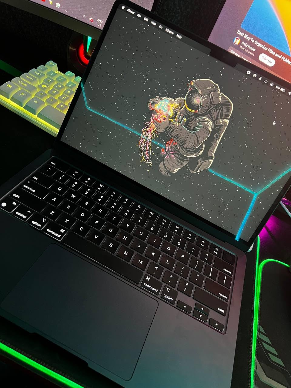 Apple 2022 MacBook Air with Apple M2 Chip, 13-inch, 8GB RAM, 256GB SSD Storage, Midnight (Renewed) customer photo 2