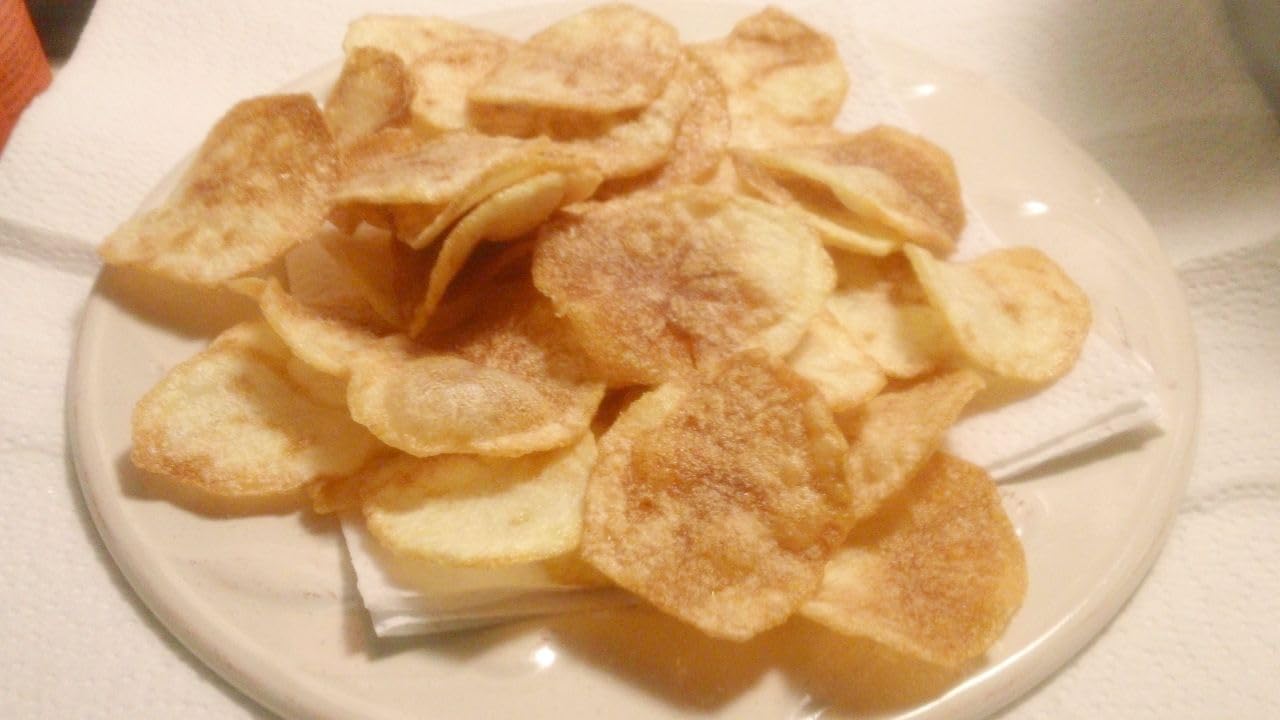 Fullstar Mandoline Slicer for Kitchen - Vegetable Chopper, Onion Potato Food Veggie Fruit Slicer and Cutter with Container, Kitchen Gadgets & Gifts, Home Essentials (6-in-1, White/Black) customer photo 1