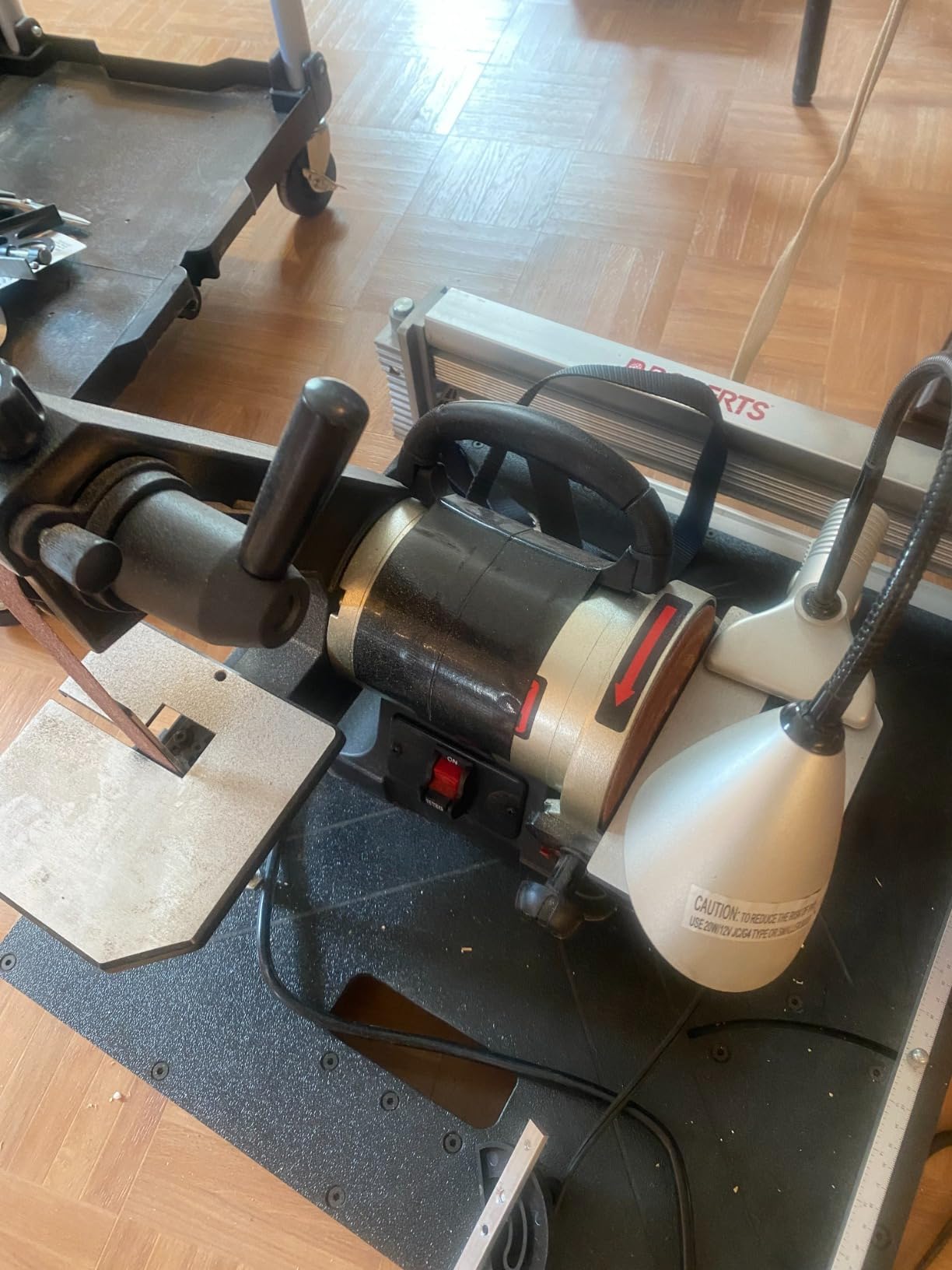 Bucktool 1x30 Inch Bench Belt Sander with 5 Inch Disc with Wrench Storage and Easy Belt Cover Off, 1/3HP Direct Drive Benchtop Belt Disc Sander customer photo 1