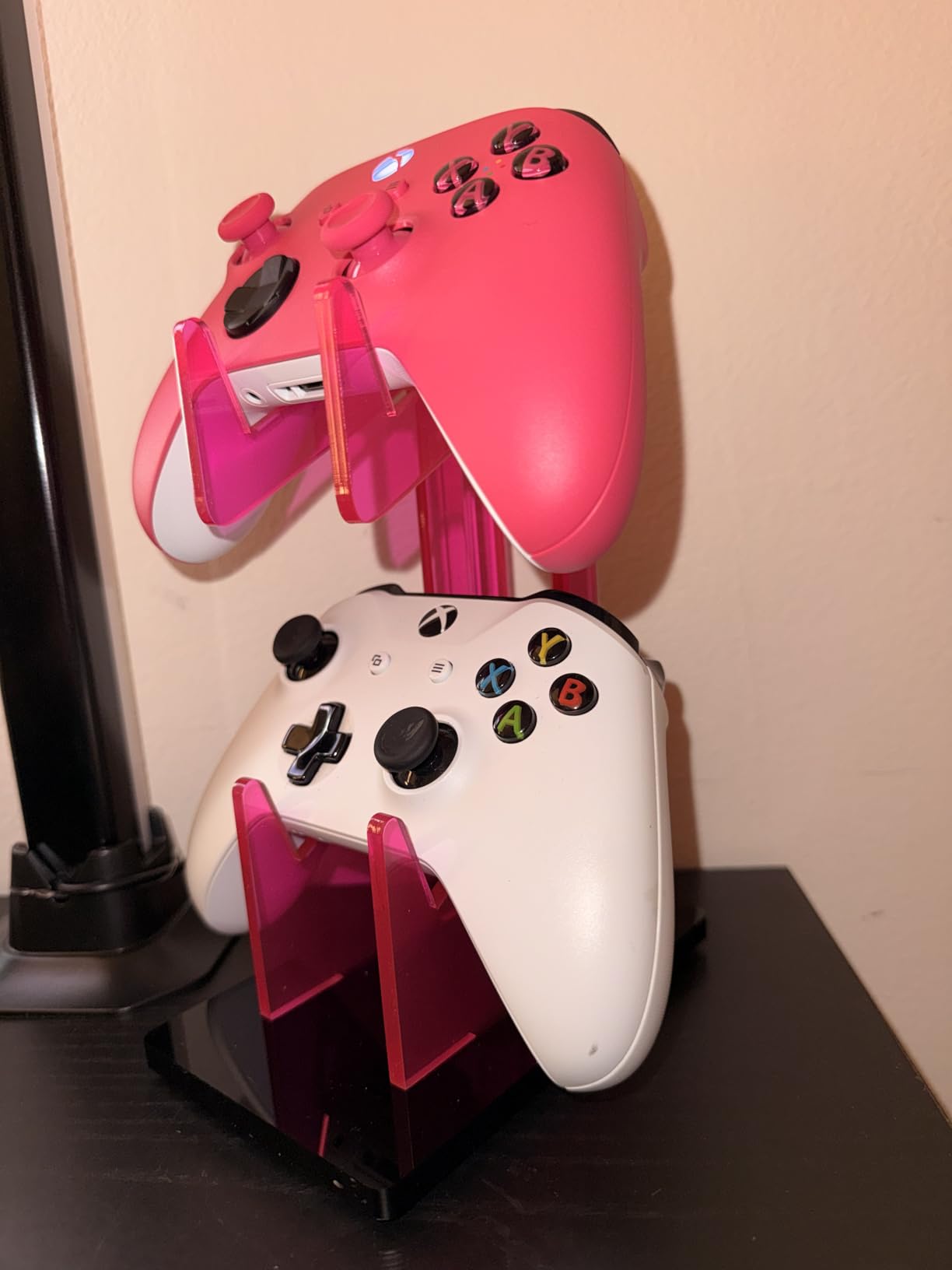 NiHome Iridescent Acrylic 2-Tier Universal Game Controller Headset Holder Stand for PS5 Xbox ONE Switch Colorful Controller Stand Gaming Accessories Anti-Slip Stable Acrylic Clear Headphone Holder customer photo 1