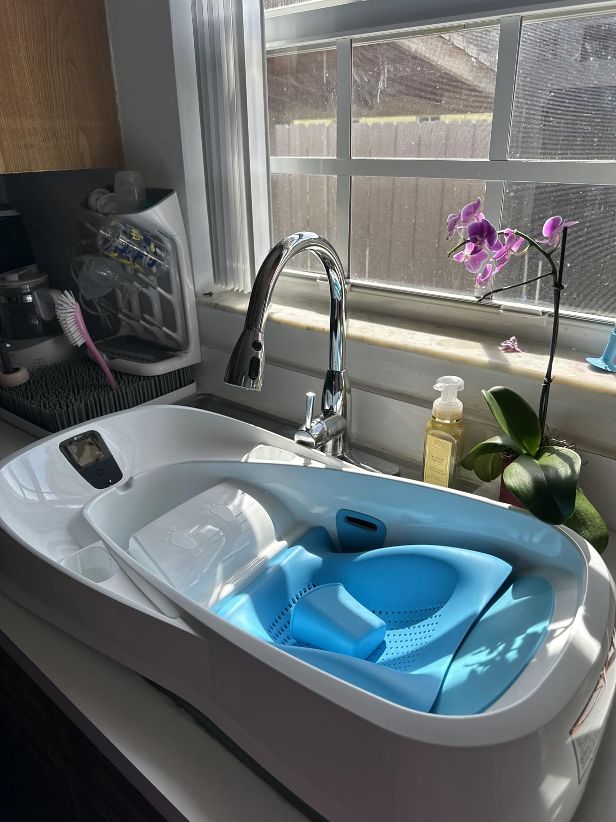 4moms Cleanwater Tub, 3-in-1 Grow-with-Me Baby Bathtub with Digital Thermometer for Newborns to Toddler, Assembled in The USA customer photo 1