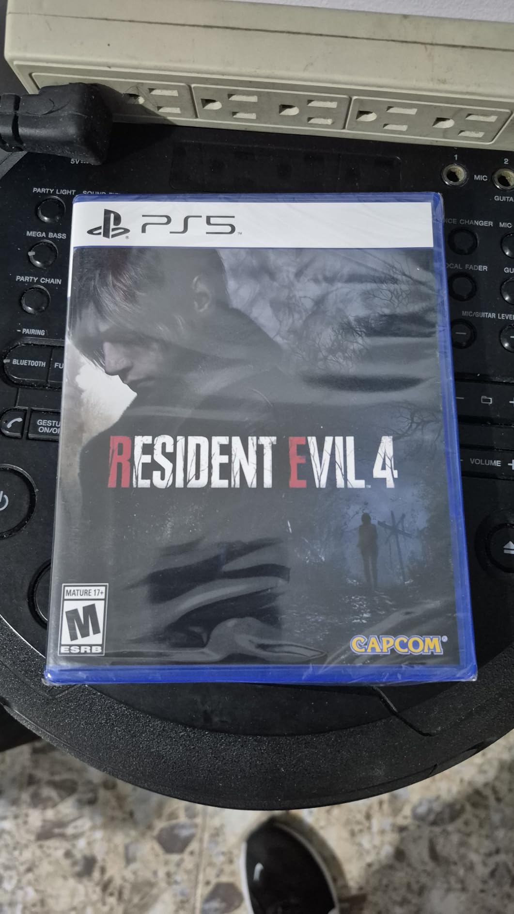 Resident Evil 4 - PS5 customer photo 2