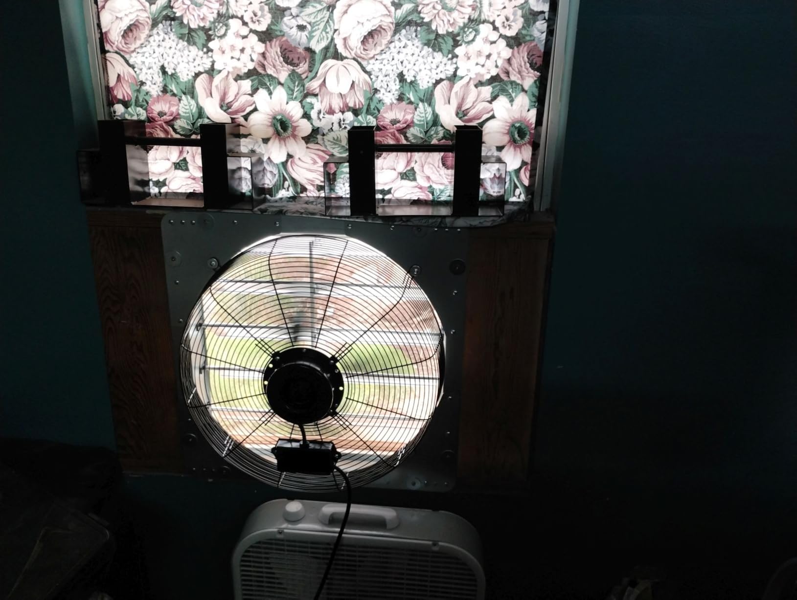 KEN BROWN 20 Inch Shutter Exhaust Fan With 1.65 Meters Power Cord Wall Mounted, High Speed 3500CFM, Vent Fan For Garages And Shops, Greenhouse, Attic Ventilation customer photo 1