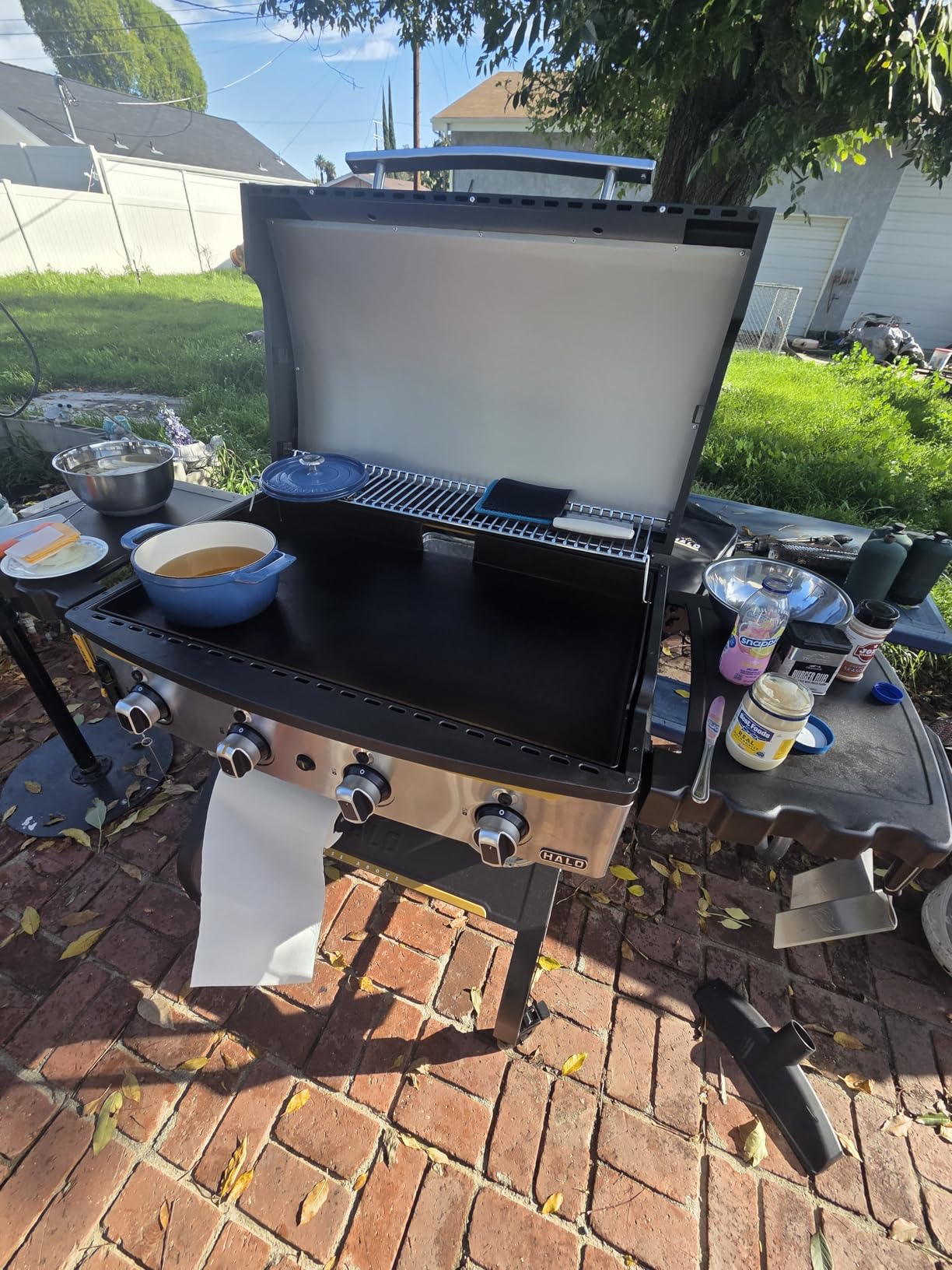 HALO Elite1B Outdoor Griddle 2 Cooking Zones 284sq In Wind-Proof Cooking Surface Portable Flat Top for Camping Tailgates and Patios Propane Gas Grill customer photo 2