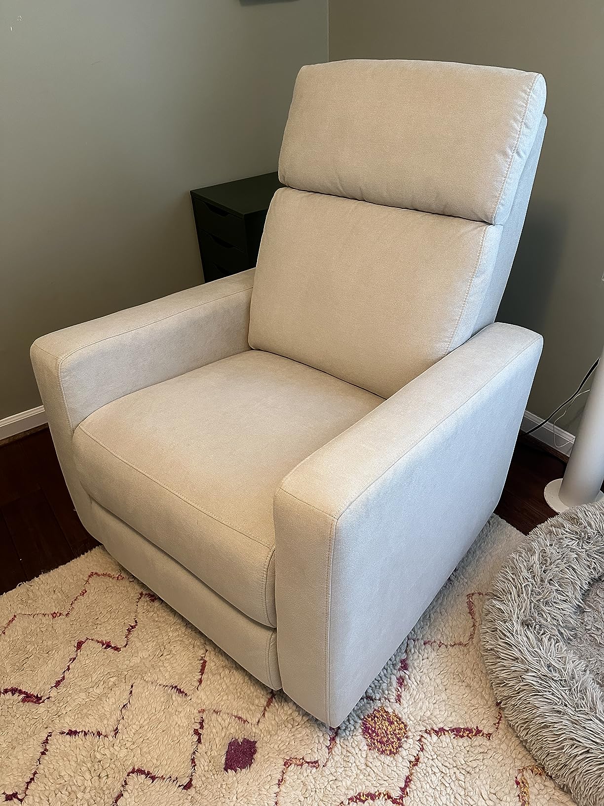 Nurture& The Manual Glider Premium Modern Recliner Nursery Glider Chair with Spill, Stain Proof Fabric | Designed with a Thoughtful Combination of Function and Comfort | Water Repellant (Ivory) customer photo 1