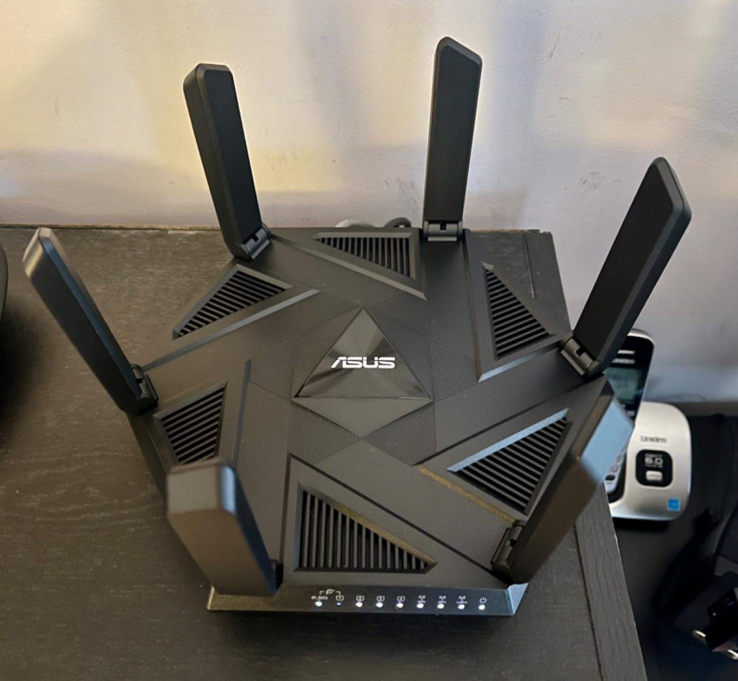 ASUS RT-AXE7800 Tri-Band WiFi 6E (802.11ax) Router, 6GHz Band, ASUS Safe Browsing, Upgraded Network Security, Instant Guard, Built-in VPN Features, Parental Controls, 2.5G Port, AiMesh Support customer photo 1