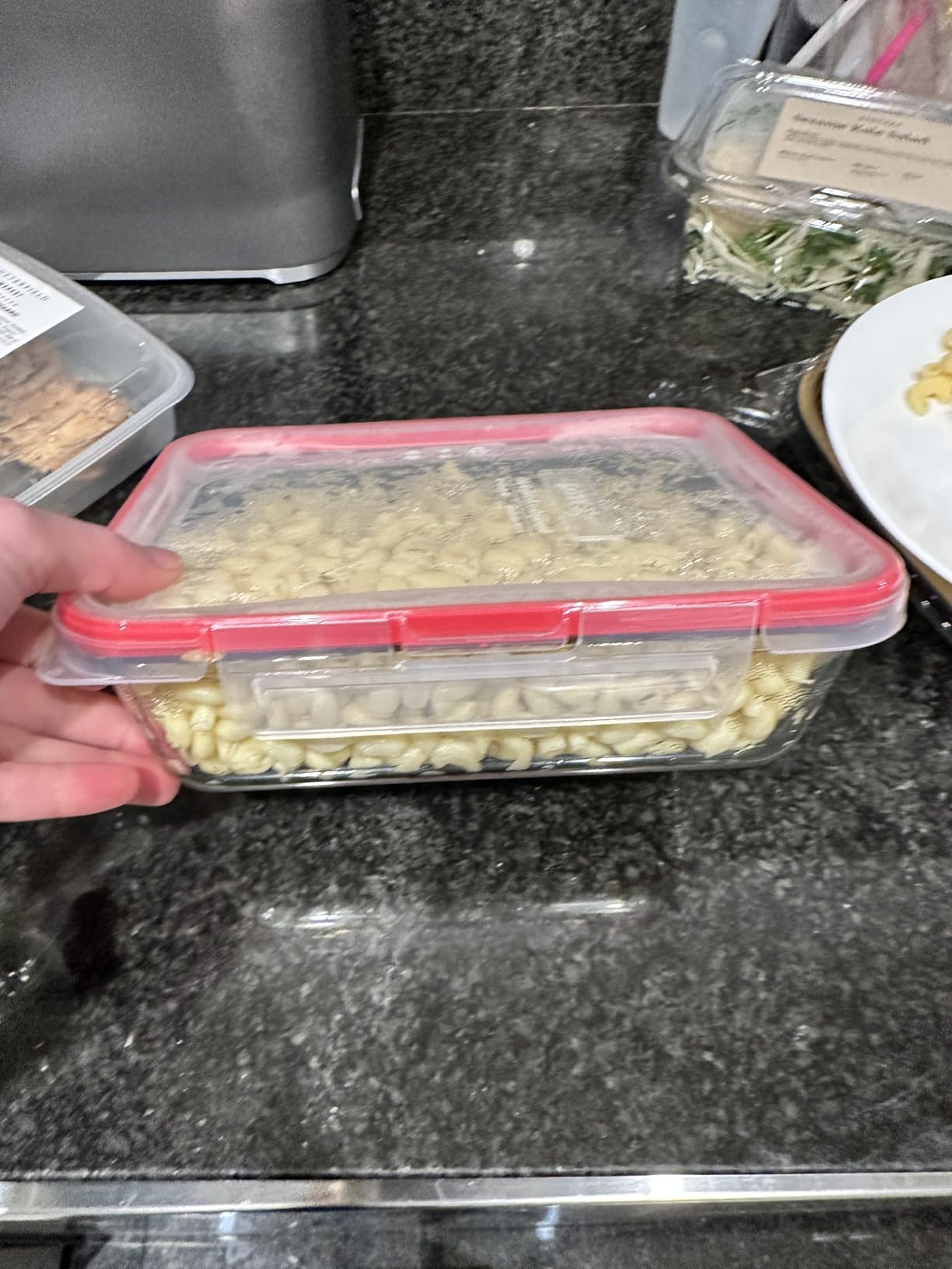 Pyrex Freshlock (7-Pack) Glass Food Storage Containers Set, (1, 2, 4 Cups) Airtight & Leakproof Plastic Locking Lids BPA-Free, Meal Prep Containers Set, Freezer Dishwasher Microwave Safe customer photo 2