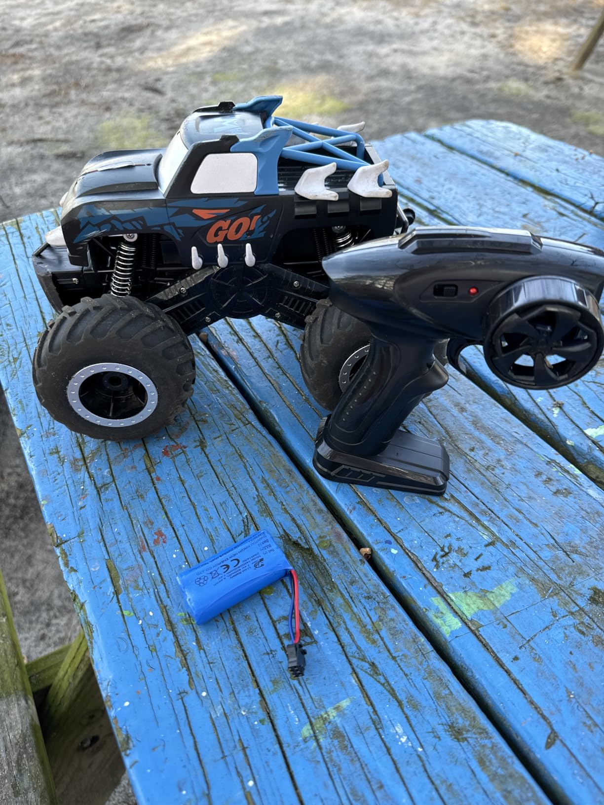 Threeking 1:16 Waterproof Monster Truck Toys RC Cars Amphibious Remote Control Car Trucks 4WD All Terrain Off-Road Pickup Toy for 6 7 8 9 10 11 12 Year Old Boys Girls Kids Gifts Presents customer photo 2