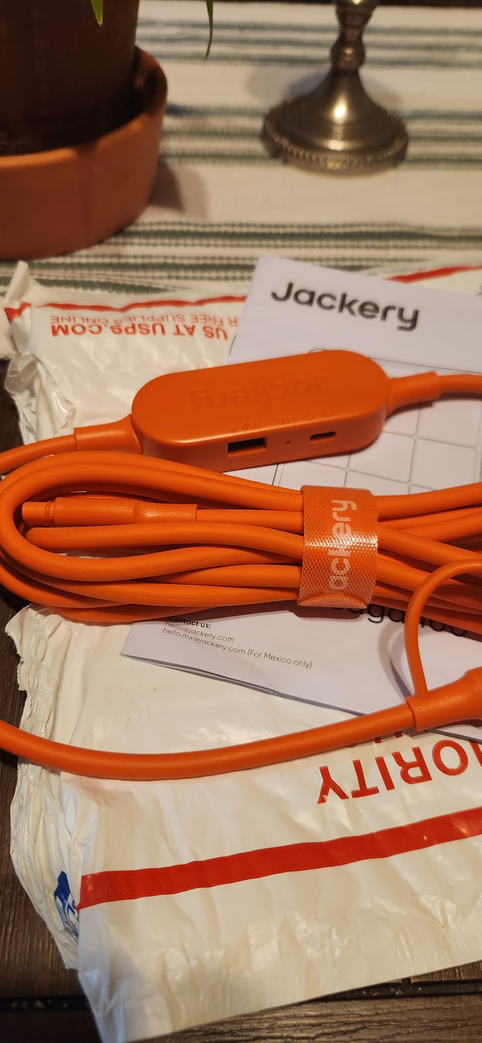 Solar Generator 300, 293Wh Backup Lithium Battery with 1X Solar Panel SolarSaga 100W Air, 110V/300W Pure Sine Wave AC Outlet for RV Outdoors Camping Travel Blackout customer photo 2