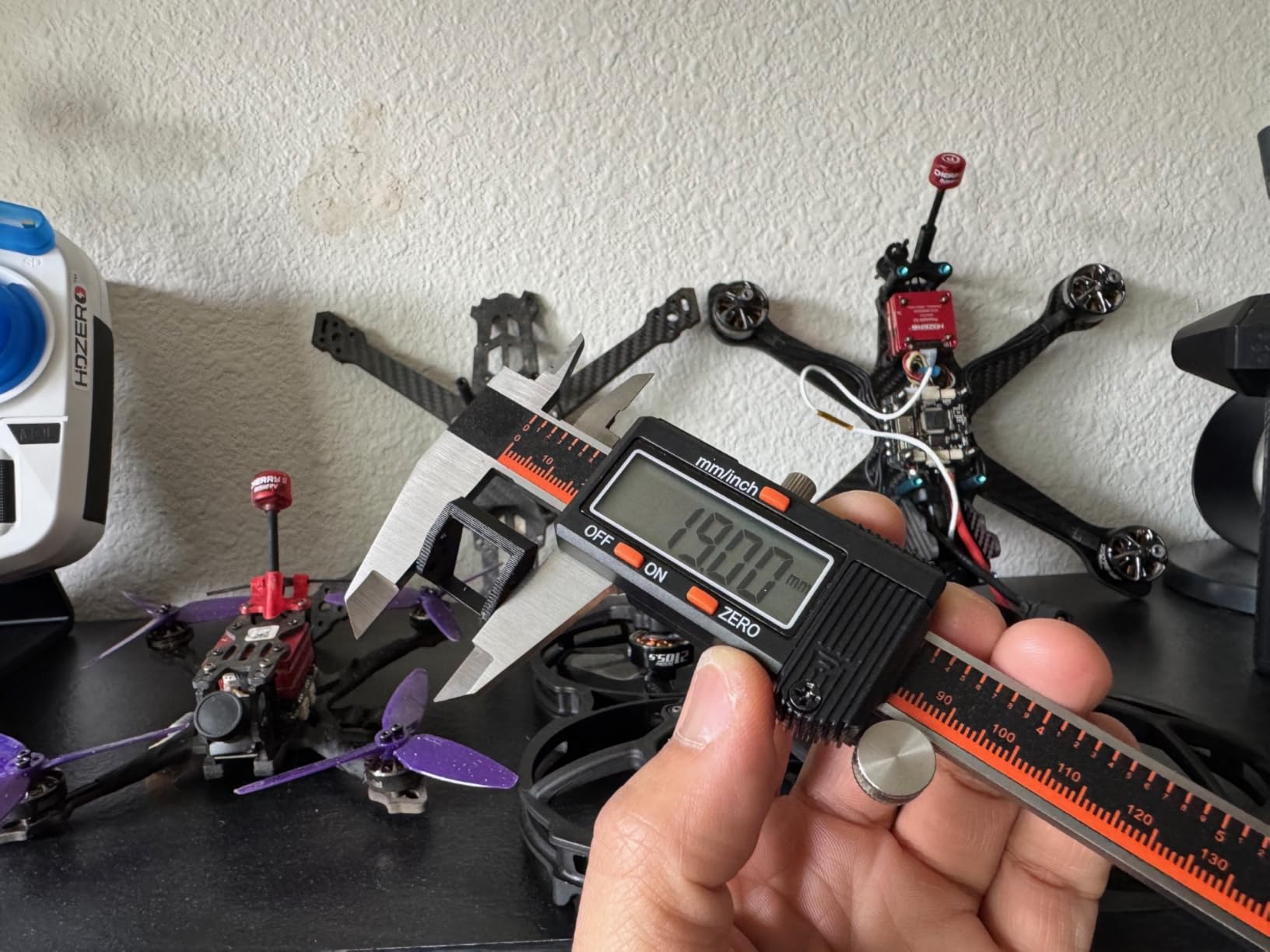 HARDELL Digital Caliper, 6 Inch Stainless Steel Caliper Measuring Tool with Large LCD Screen, Electronic Micrometer Caliper Digital Inch/Millimeter Conversion, Automatic Off(Ruler & 2 Batteries) customer photo 1