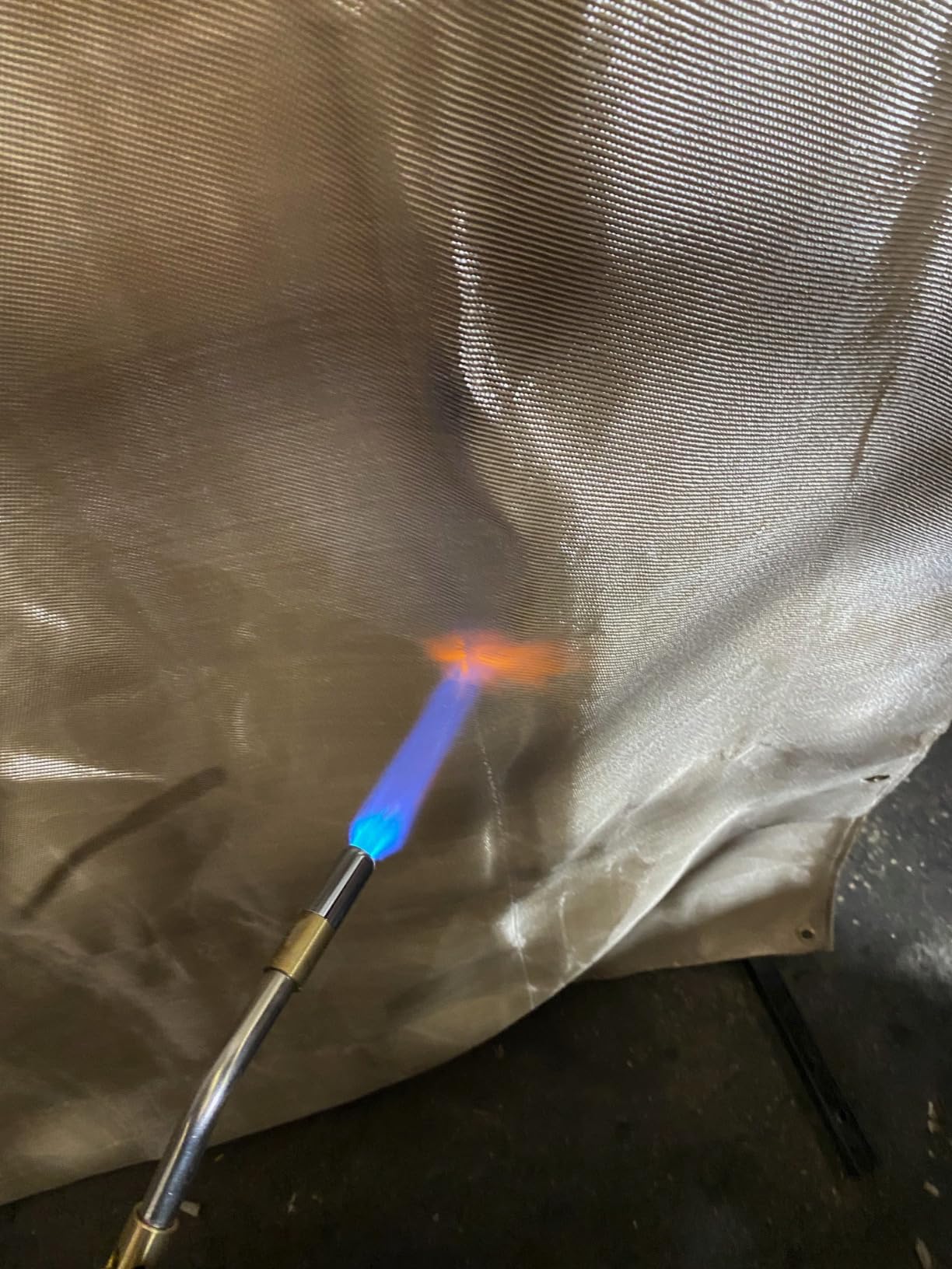 Welding Blanket, Heavy Duty Welding Blanket 6FTx8FT Large Size Fiberglass Welding Curtain for Industrial Welding Home Protection Heat Insulation customer photo 2