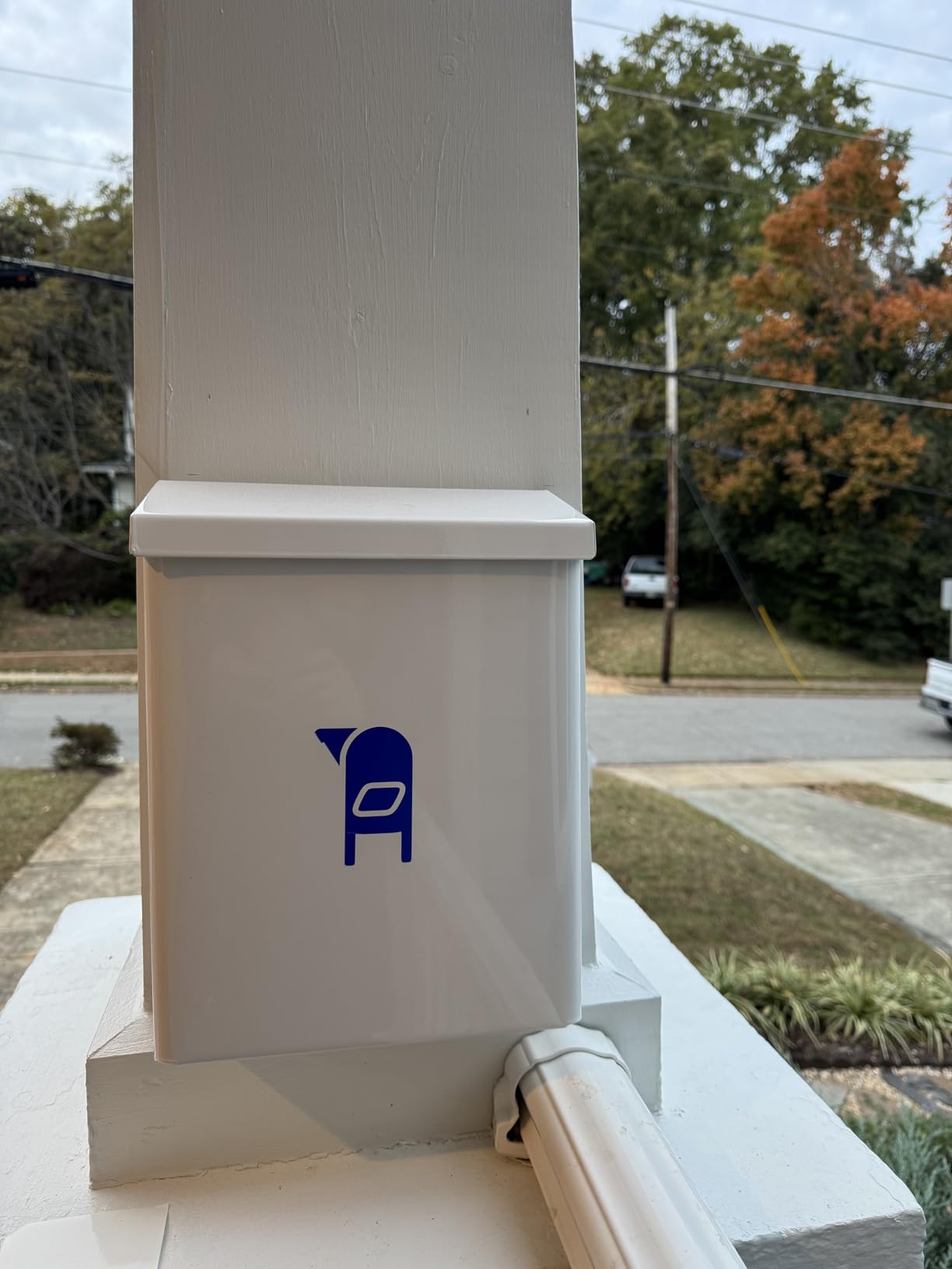 Architectural Mailboxes Designer Galvanized Steel Wall-Mount Mailbox, DVKPBZ0AM, Venetian Bronze, Medium customer photo 2