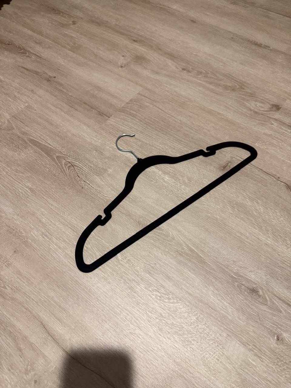 SONGMICS Velvet Hangers 50 Pack, Non-Slip Clothes Hangers, with Shoulder Notches, Pants Bar, 360° Swivel Hook, Space-Saving, for Closet, Ink Black UCRF029B05 customer photo 2