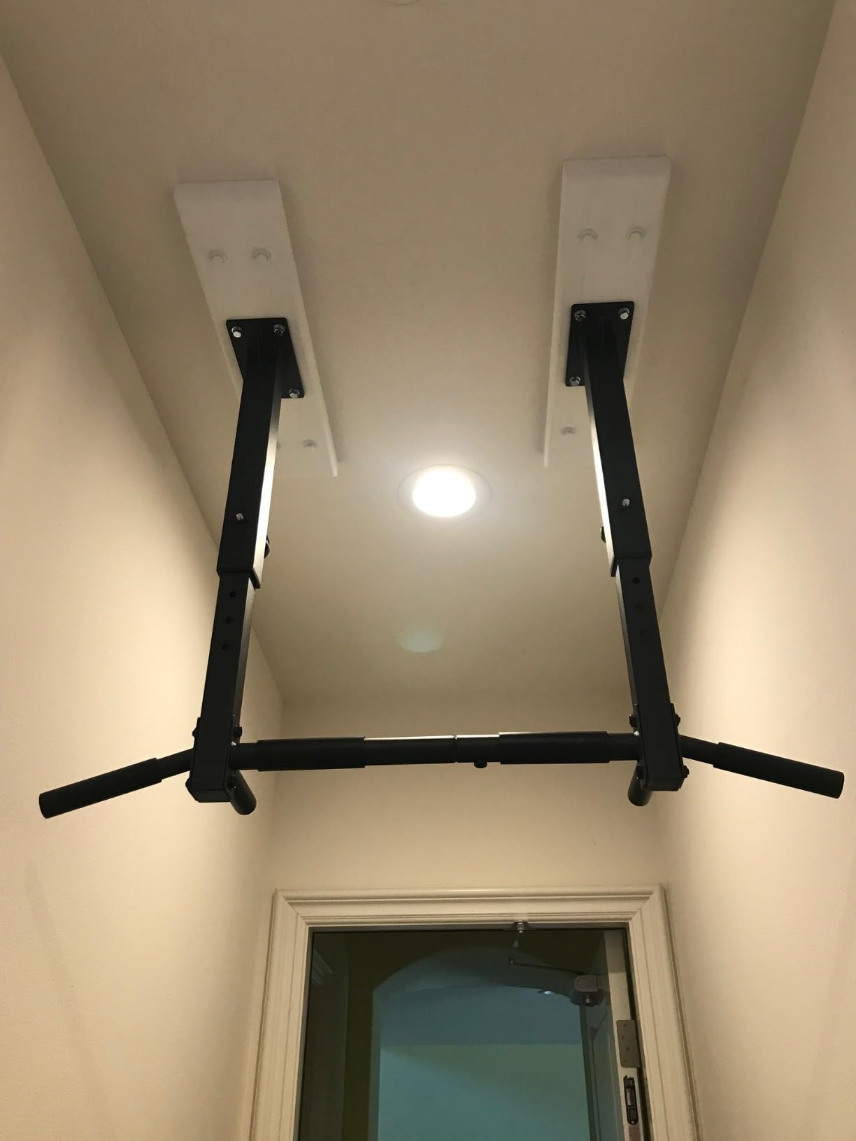 Wall Mount Pull Up Bar, Joist Beam Rafter Mount Pull-up Bar, Ceiling Mounted Chin Up Bar for Home Gym with Punching Bag Hanger customer photo 2