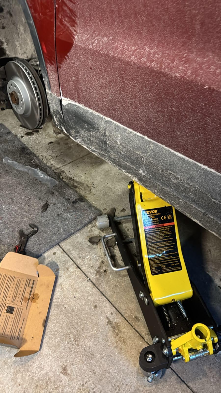 VEVOR 3 Ton Low Profile, Aluminum and Steel Racing Floor Jack with Dual Pistons Quick Lift Pump for Sport Utility Vehicle, Lifting Range 3-6/11